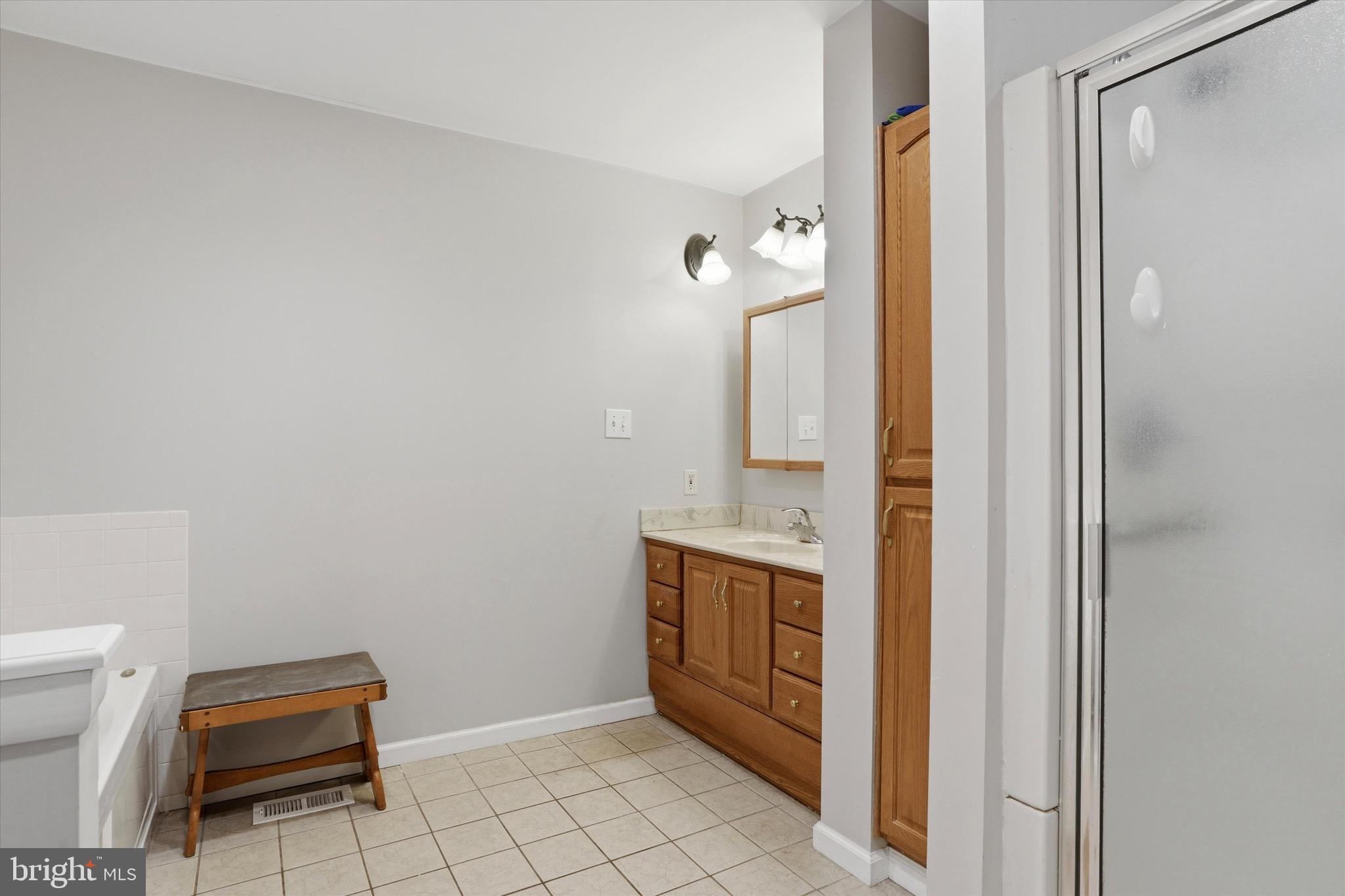 NORTH PENN CROSSIN - Residential