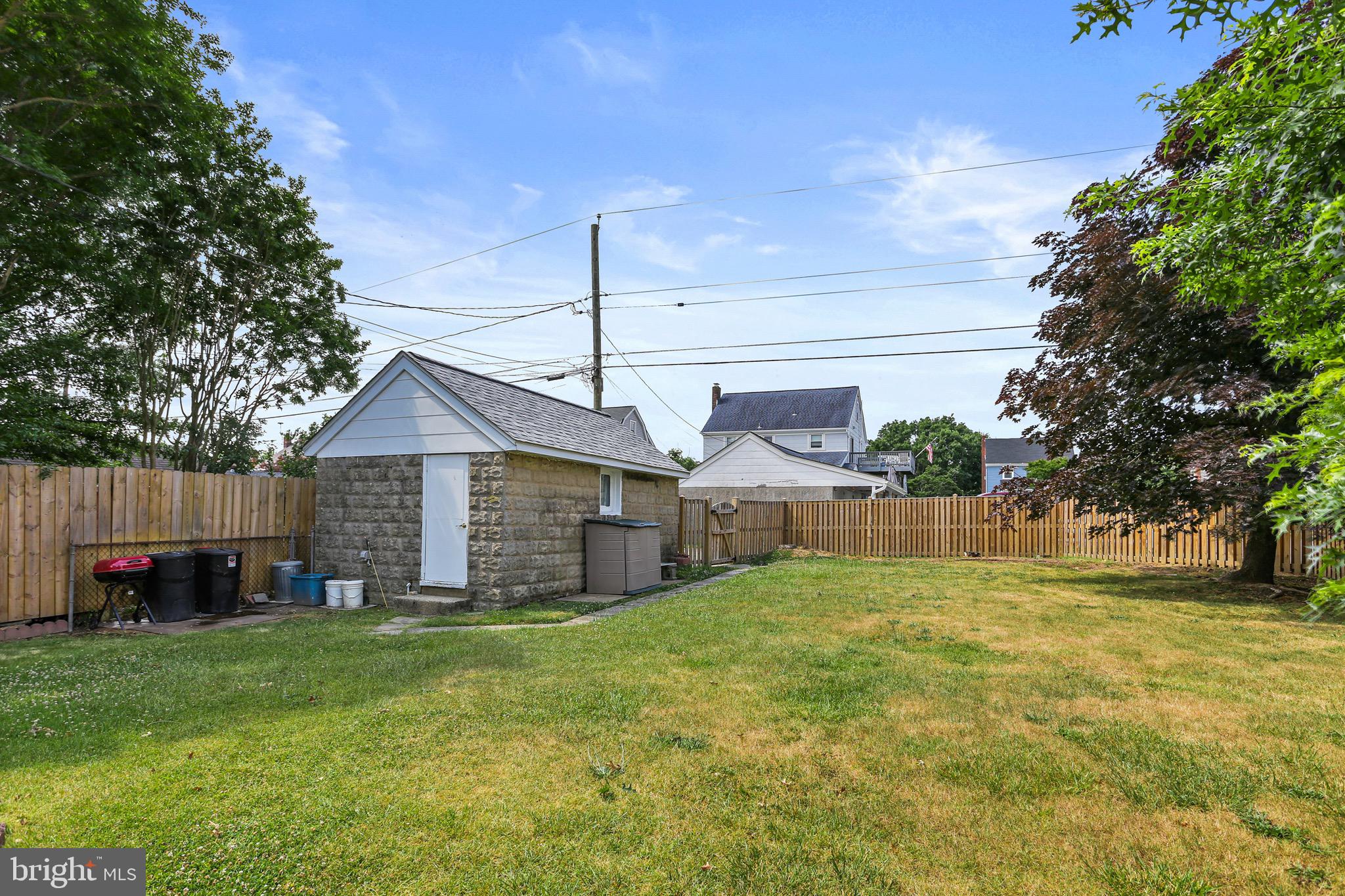 ARBUTUS - Residential