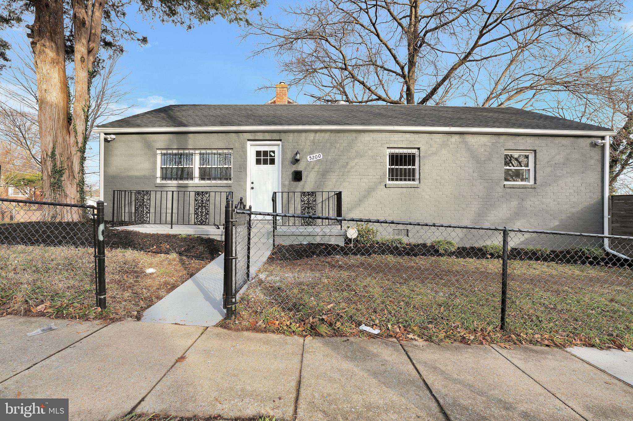 5200 AMES STREET NE