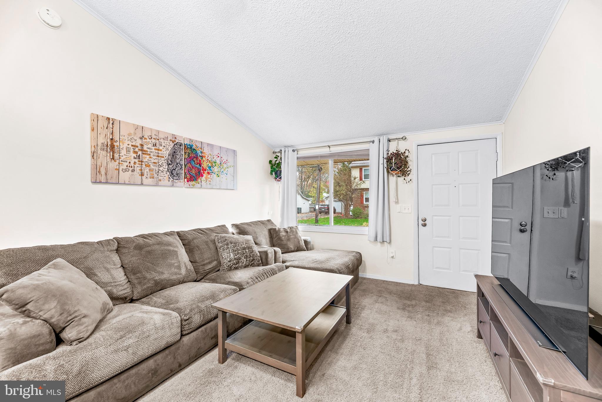 AVALON SHORES - Residential