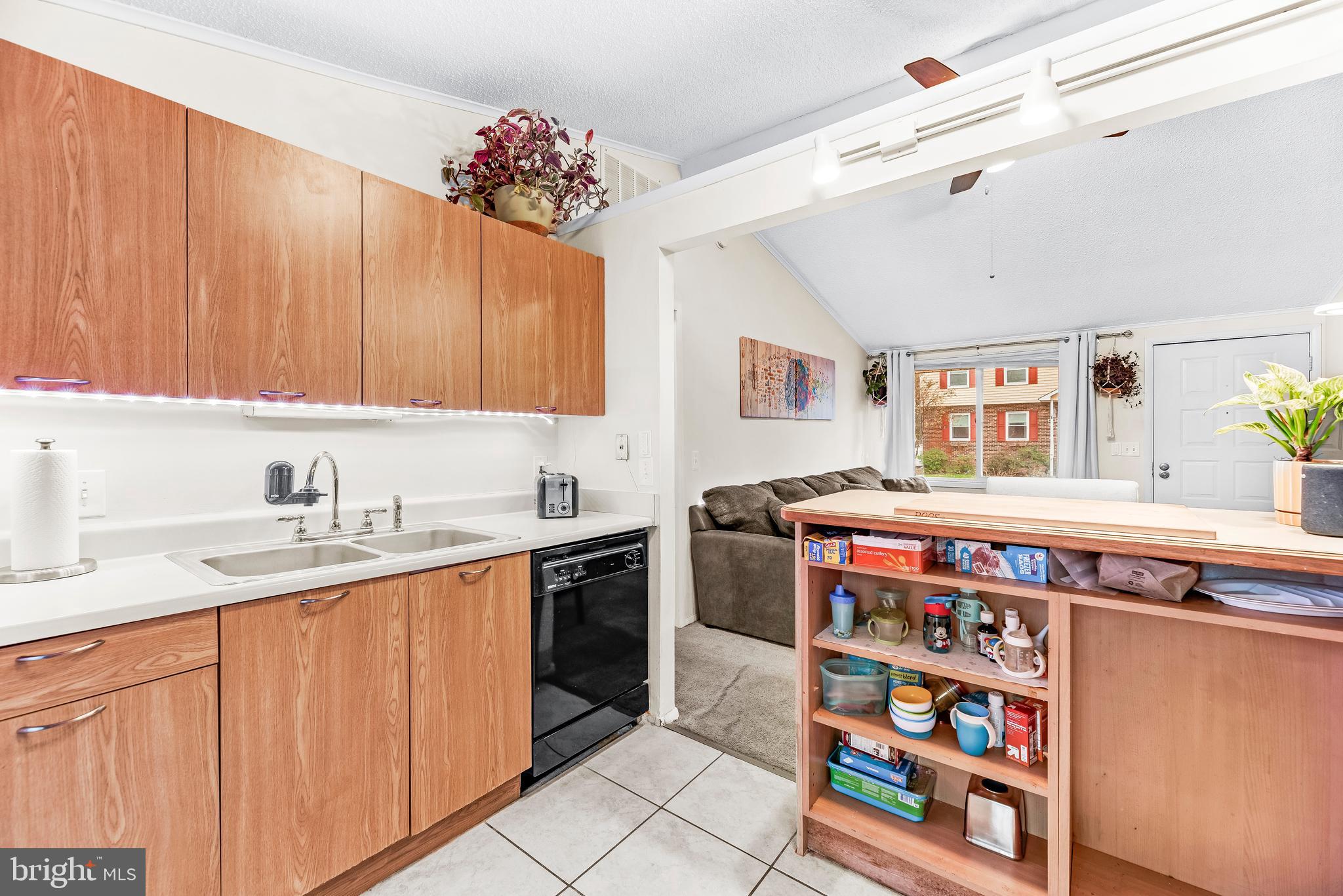 AVALON SHORES - Residential