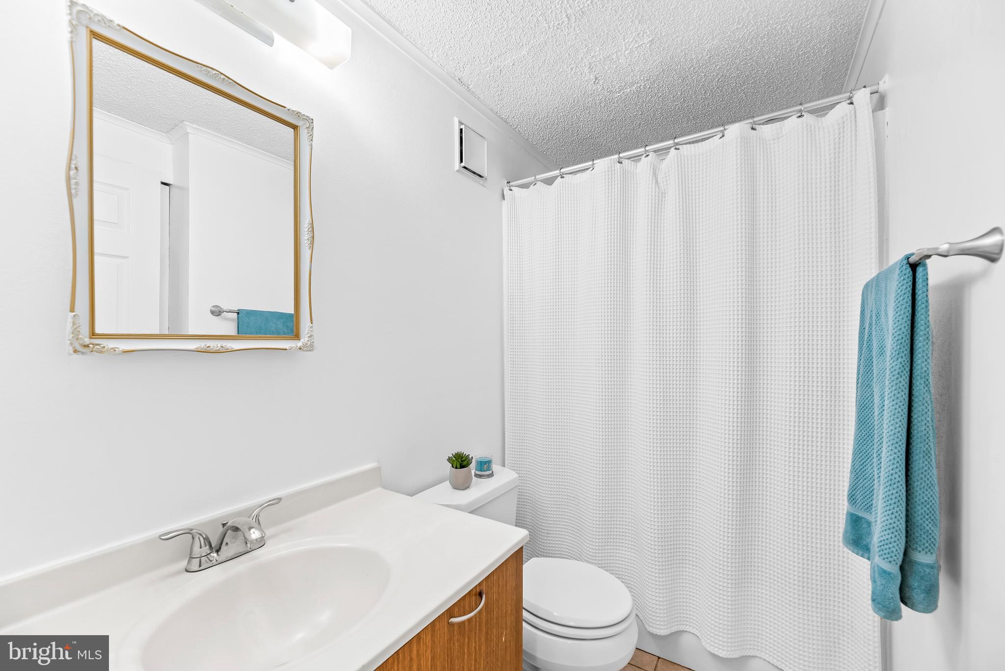 AVALON SHORES - Residential