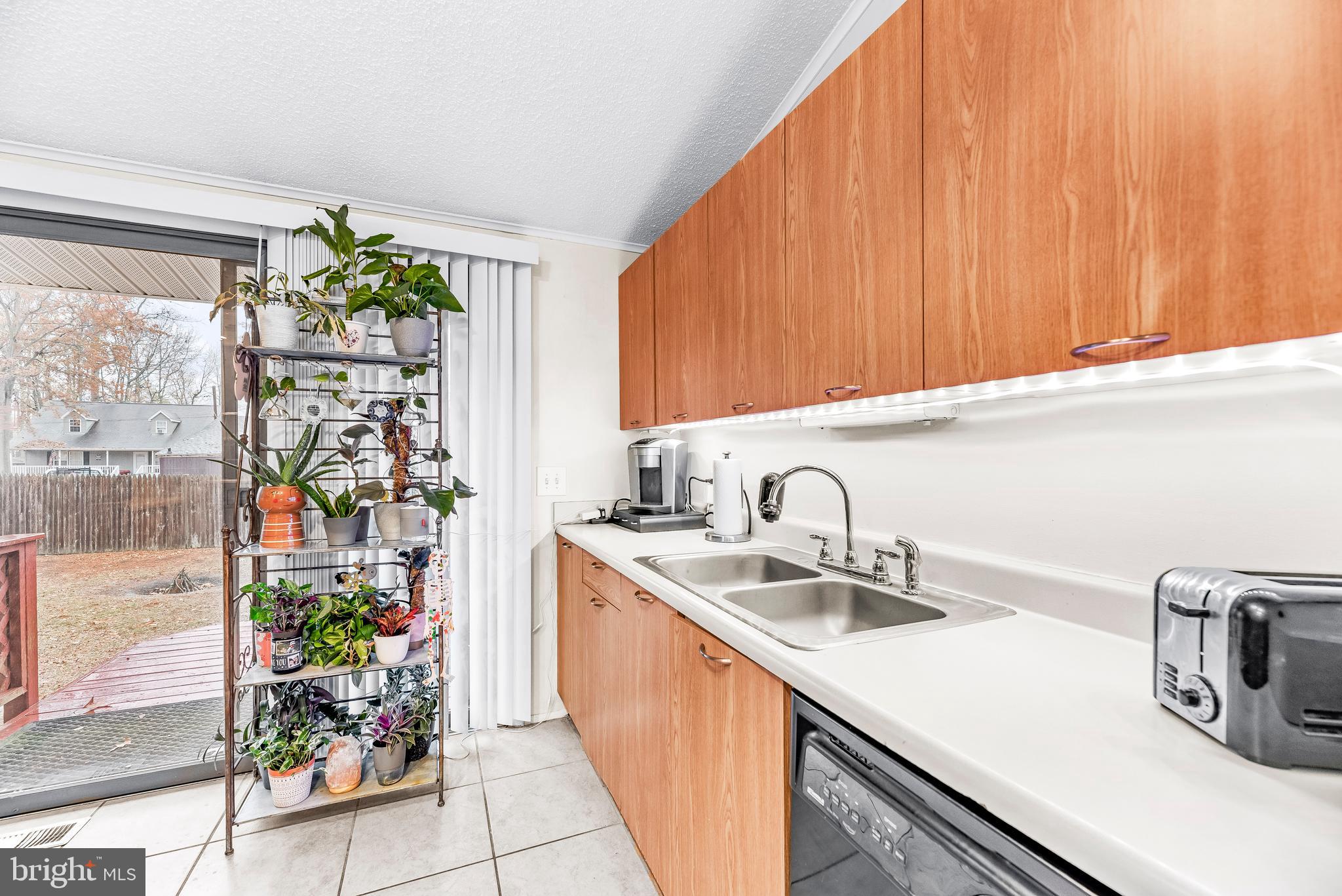 AVALON SHORES - Residential