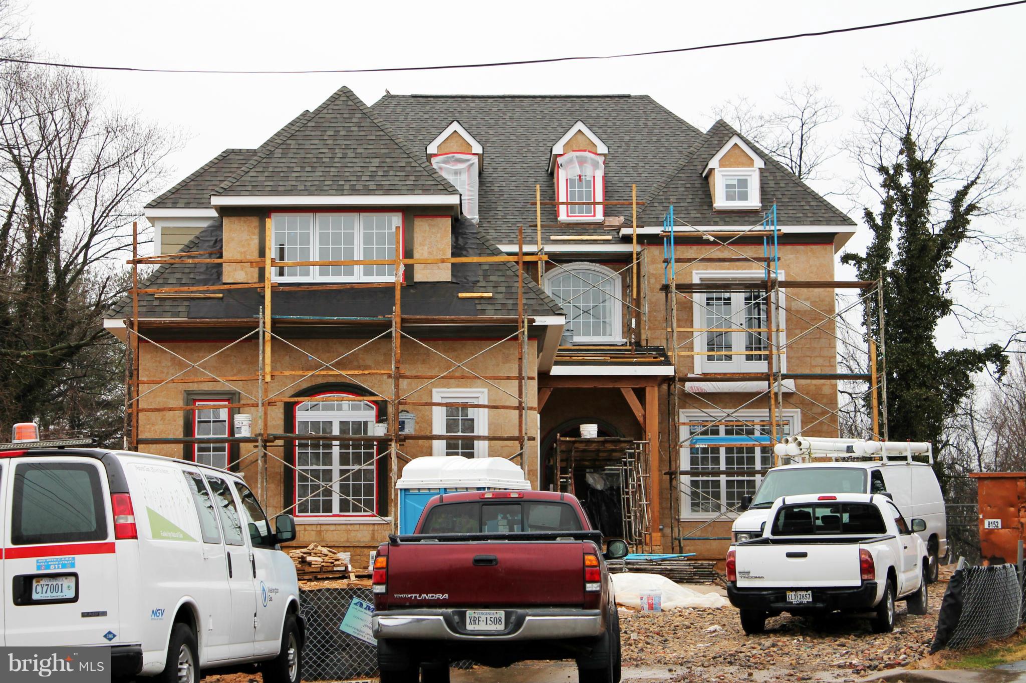 BROYHILLS MCLEAN ESTATES - Residential