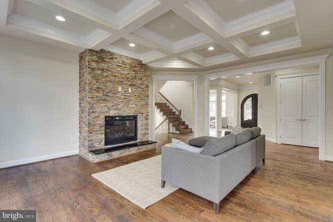 BROYHILLS MCLEAN ESTATES - Residential