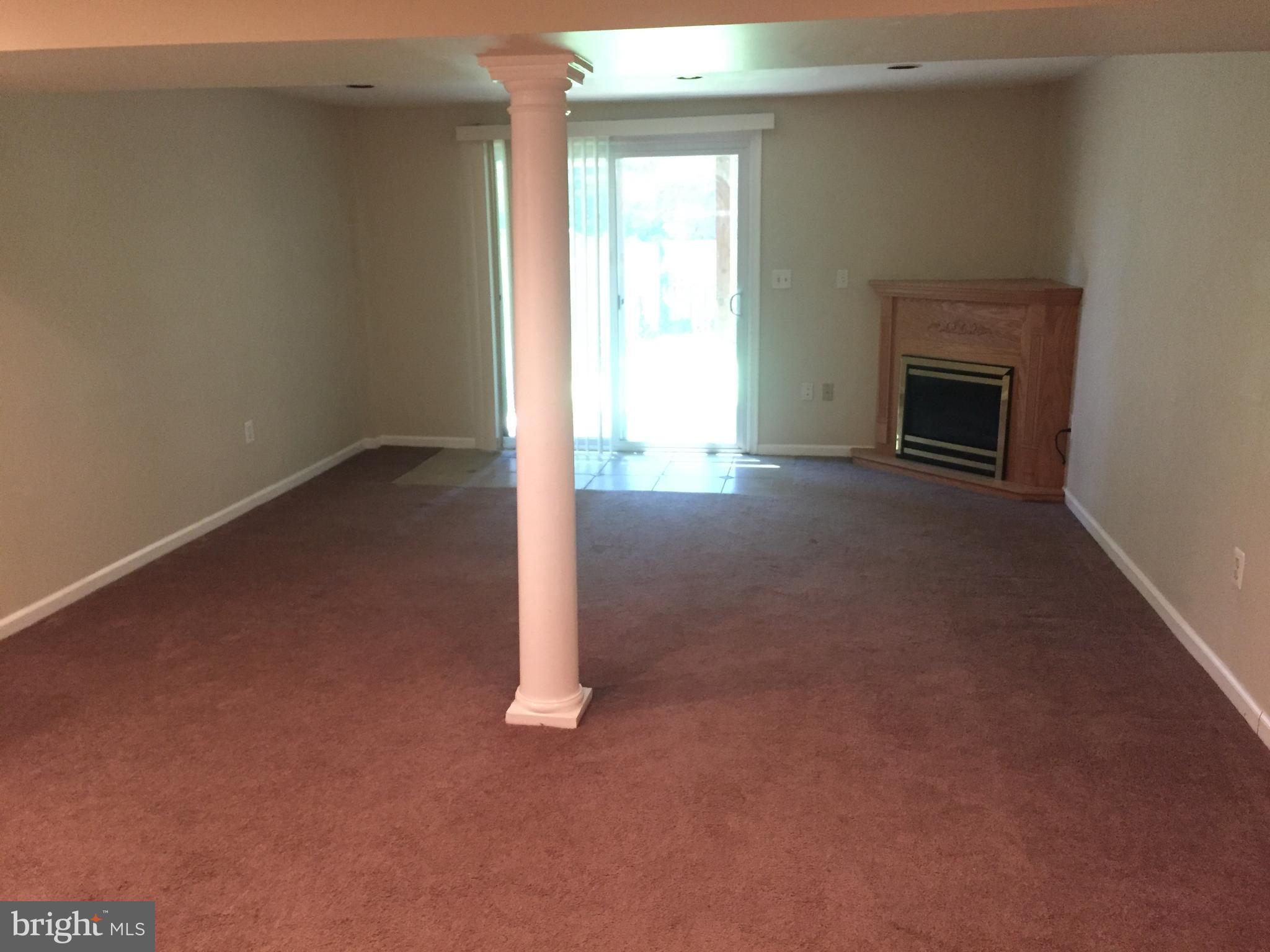 WALNUT RIDGE - Residential Lease