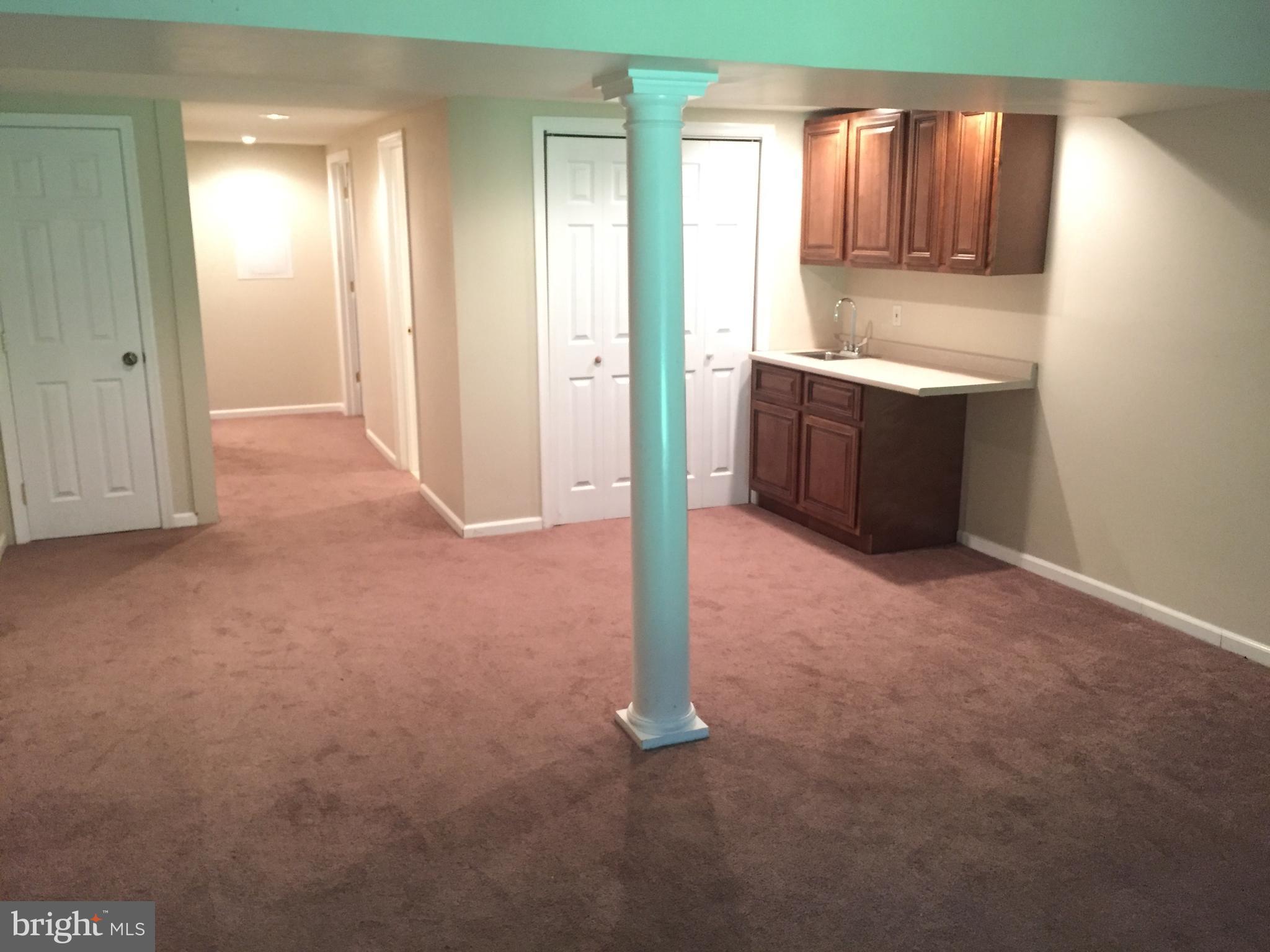 WALNUT RIDGE - Residential Lease