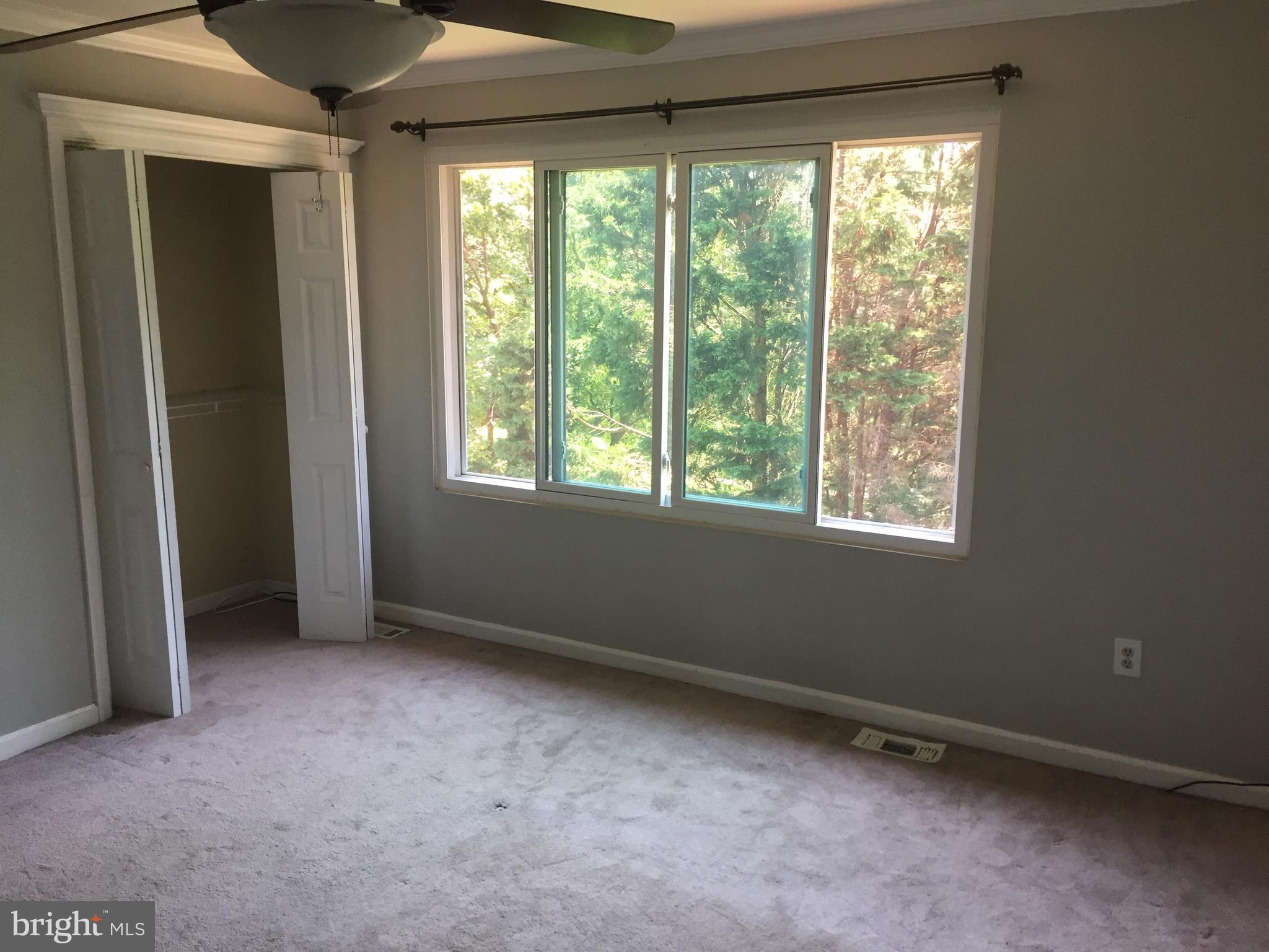 WALNUT RIDGE - Residential Lease