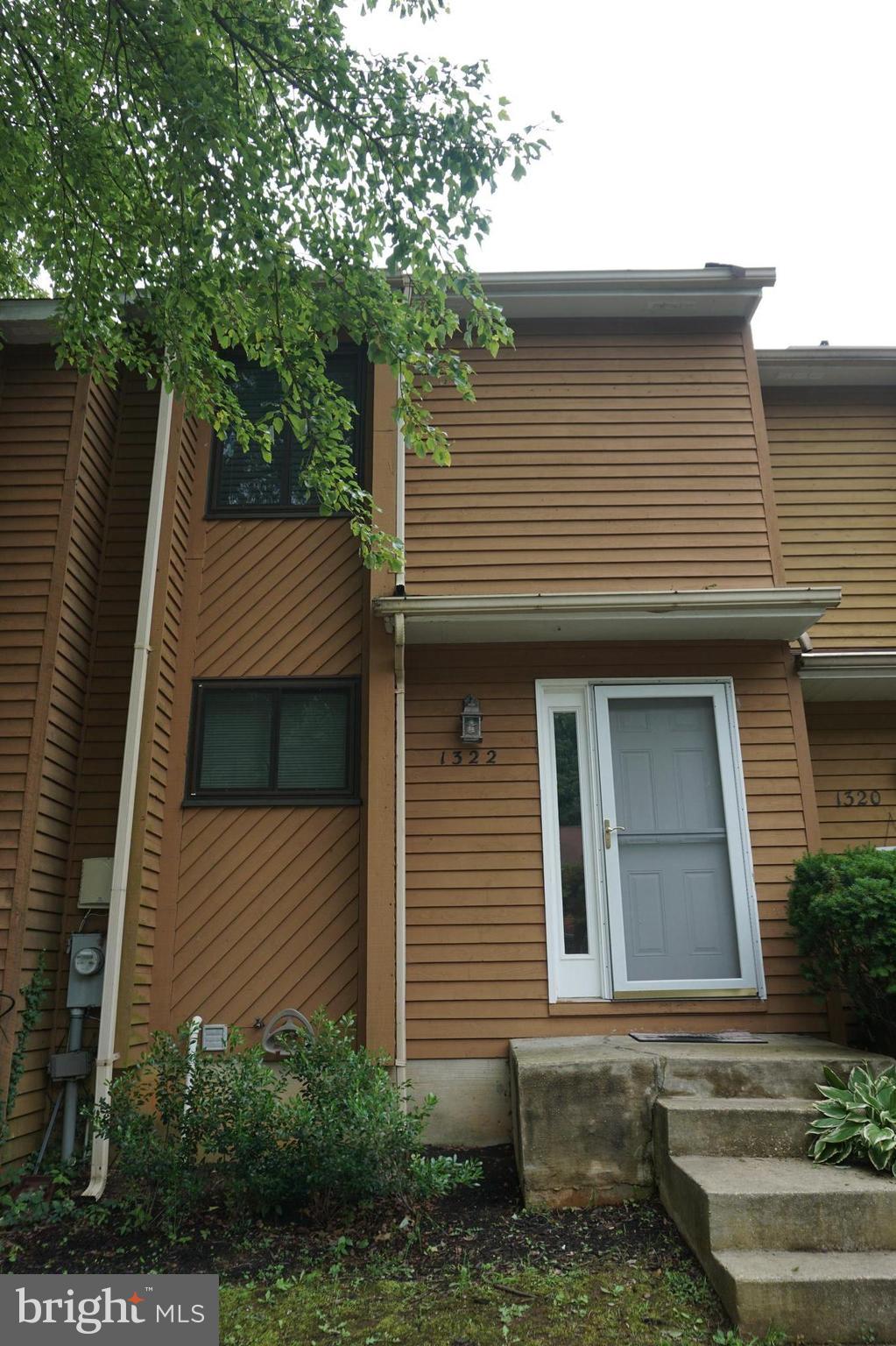 WALNUT RIDGE - Residential Lease