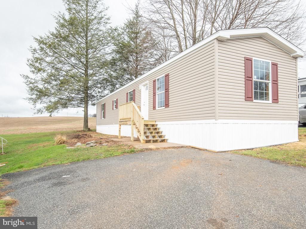 Photo of 4 ASHTON DR, NEW PROVIDENCE, PA 17560 (MLS # PALA2028688)