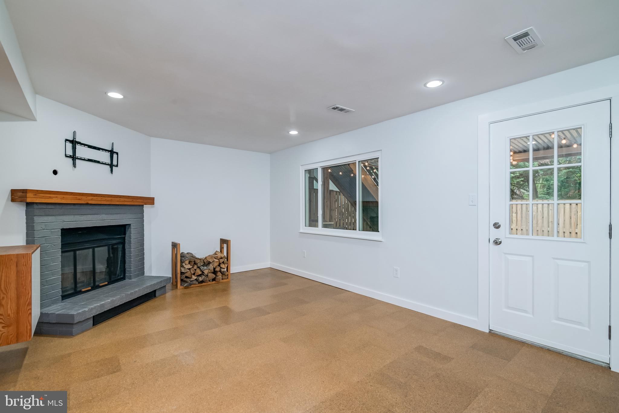 MEADOWVALE - Residential