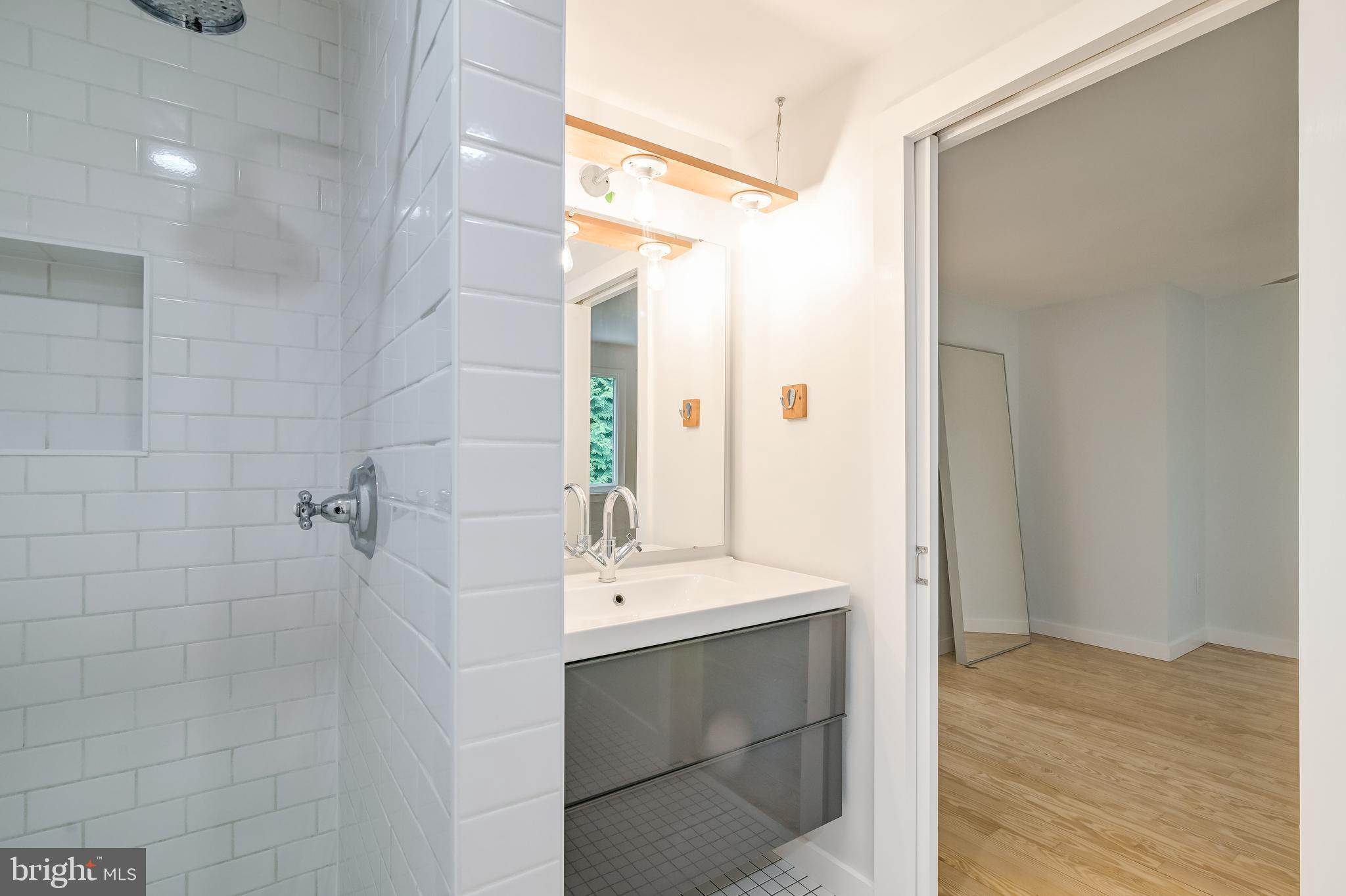 MEADOWVALE - Residential