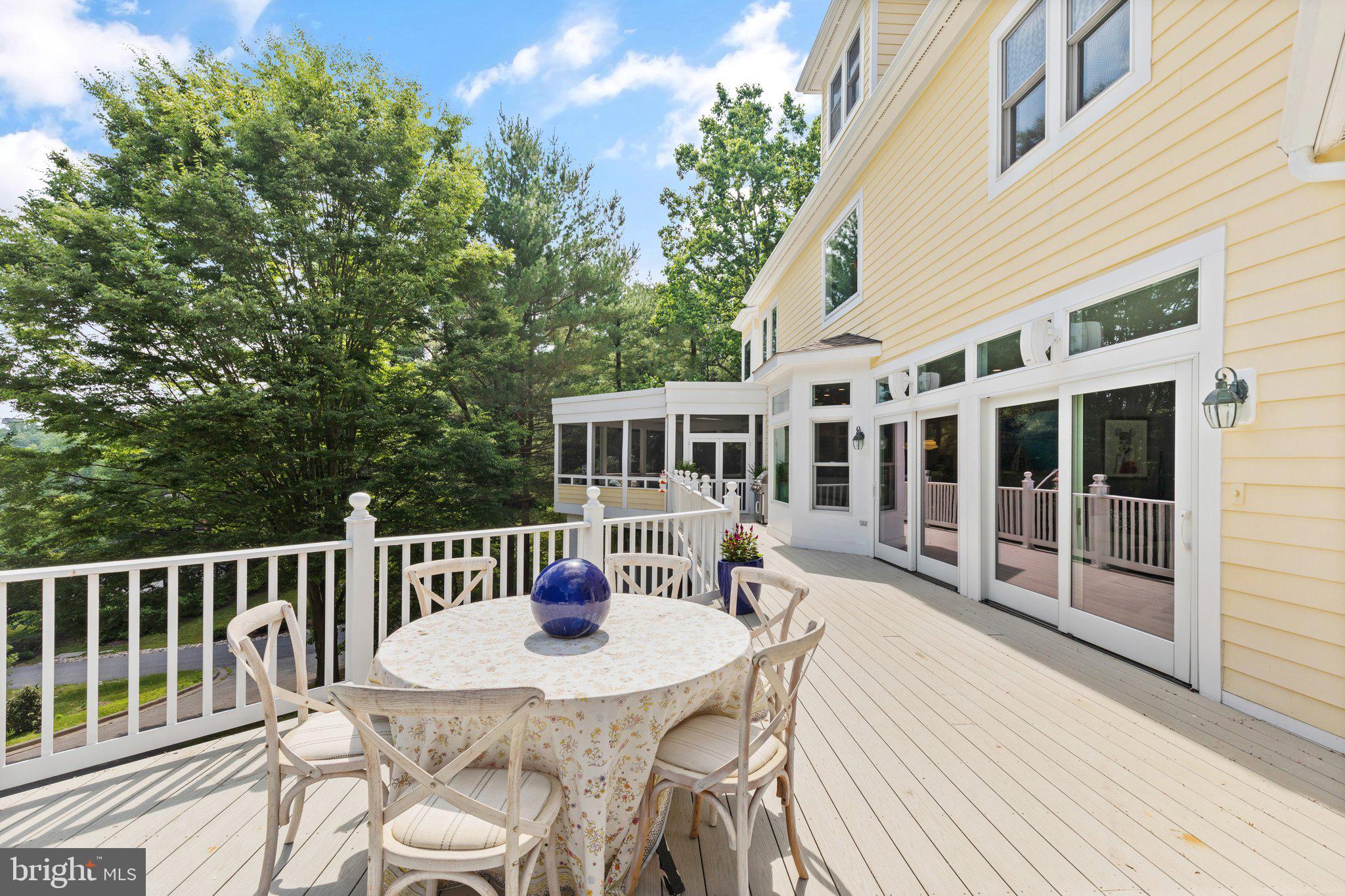 LEISURE HILL - Residential