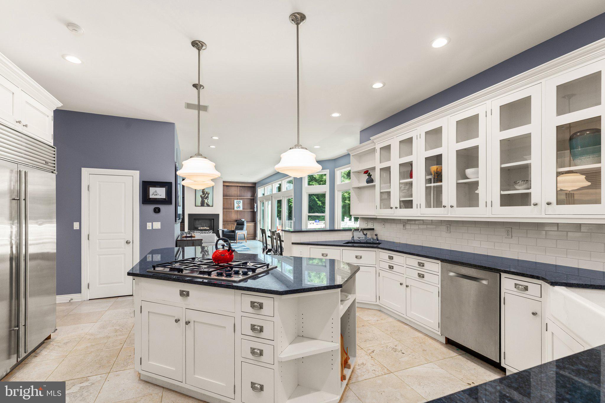 LEISURE HILL - Residential