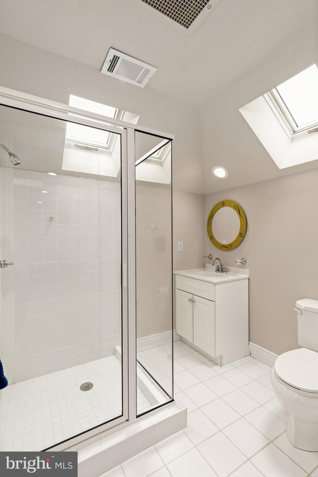 LEISURE HILL - Residential