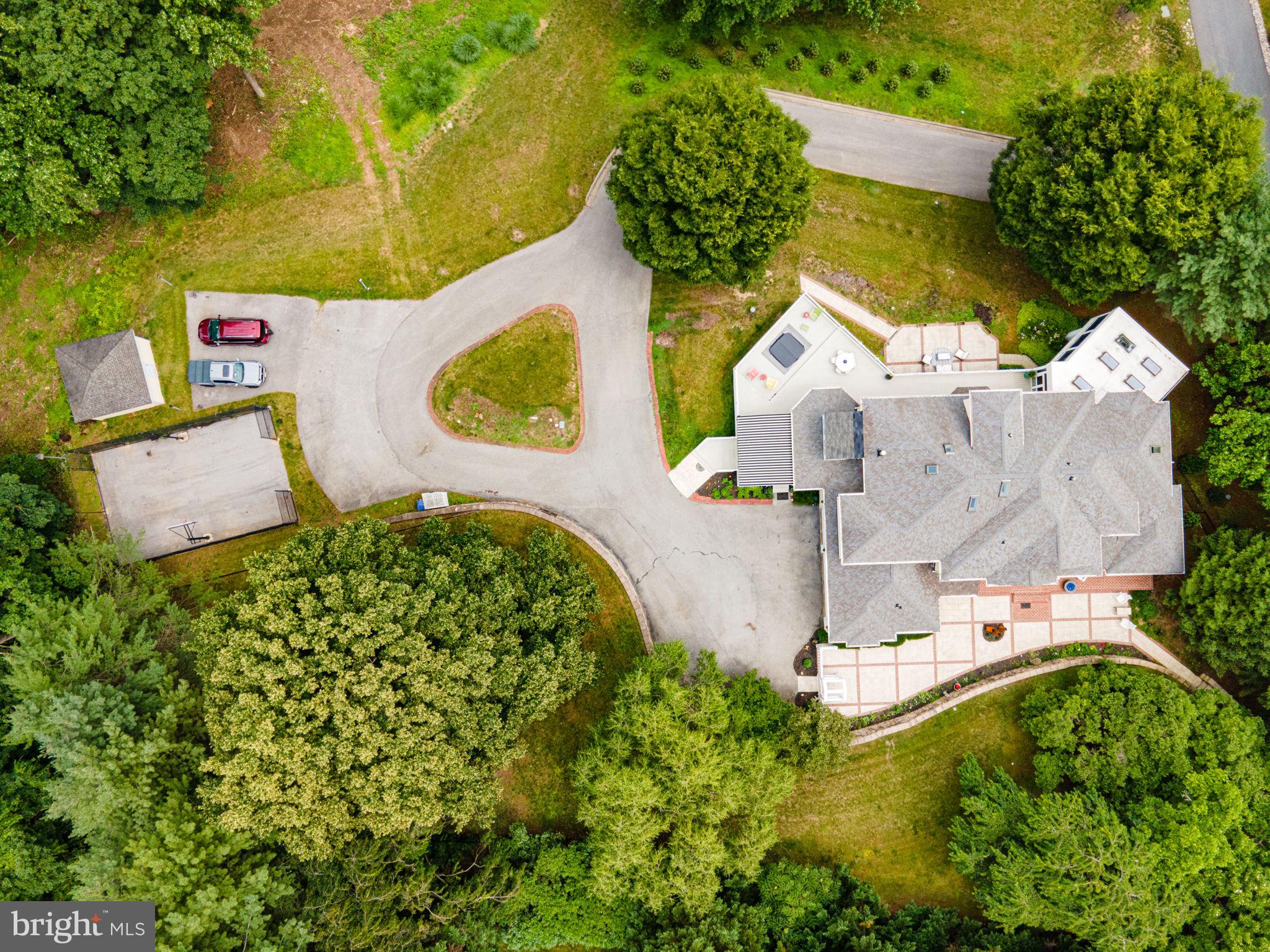 LEISURE HILL - Residential