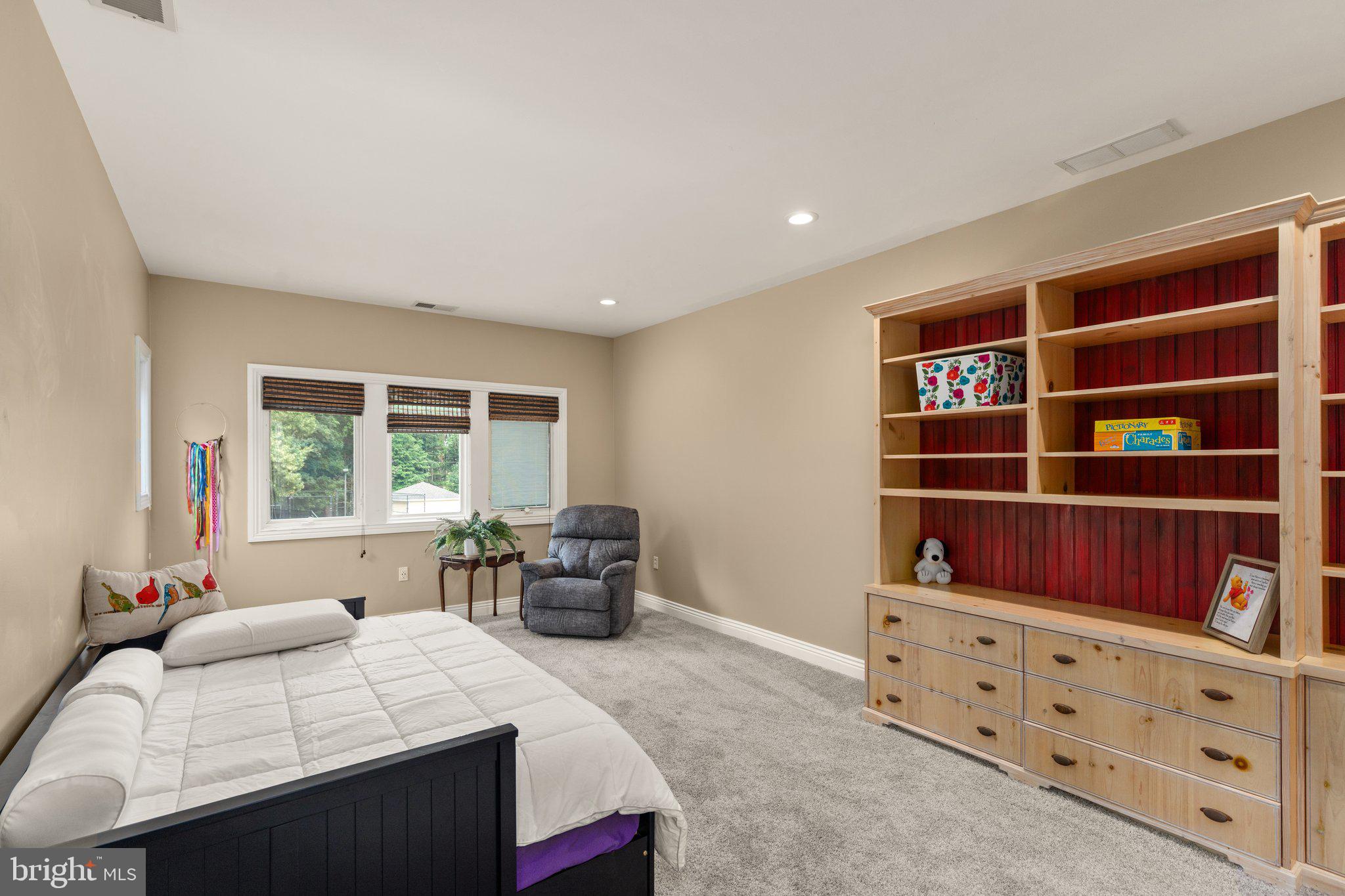 LEISURE HILL - Residential