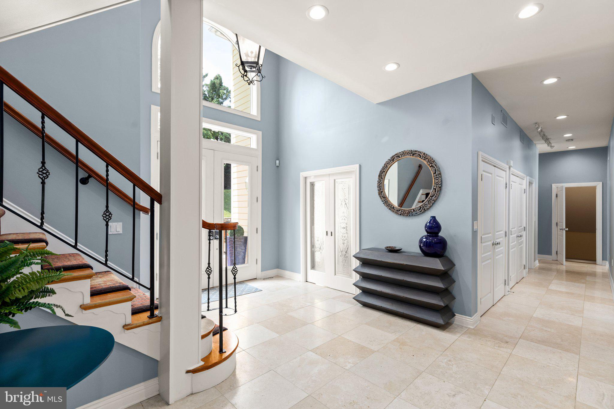 LEISURE HILL - Residential