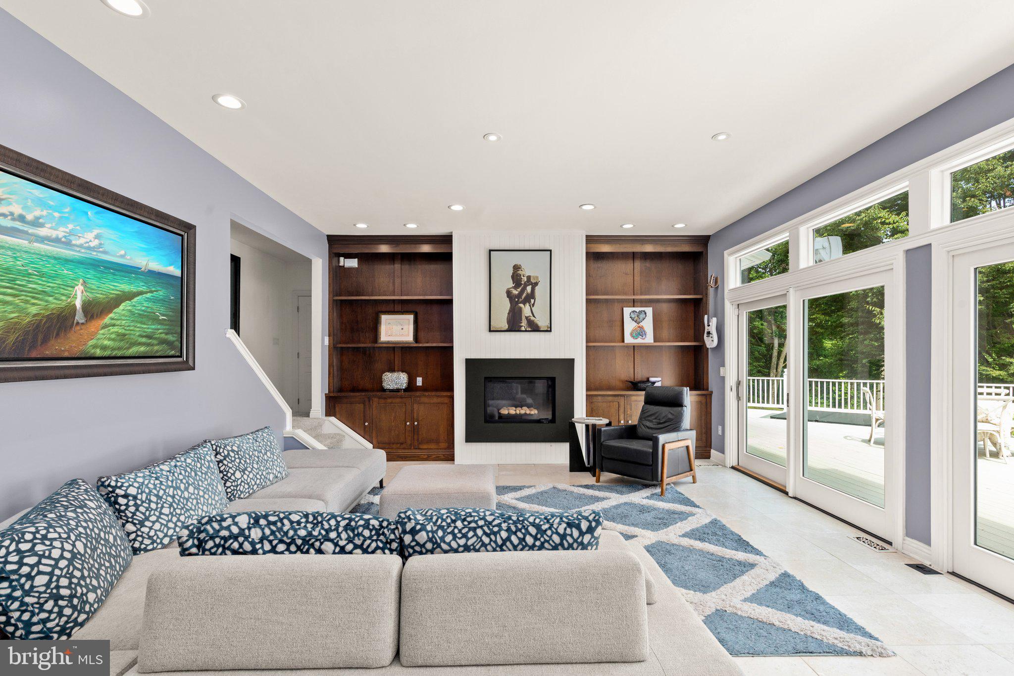 LEISURE HILL - Residential