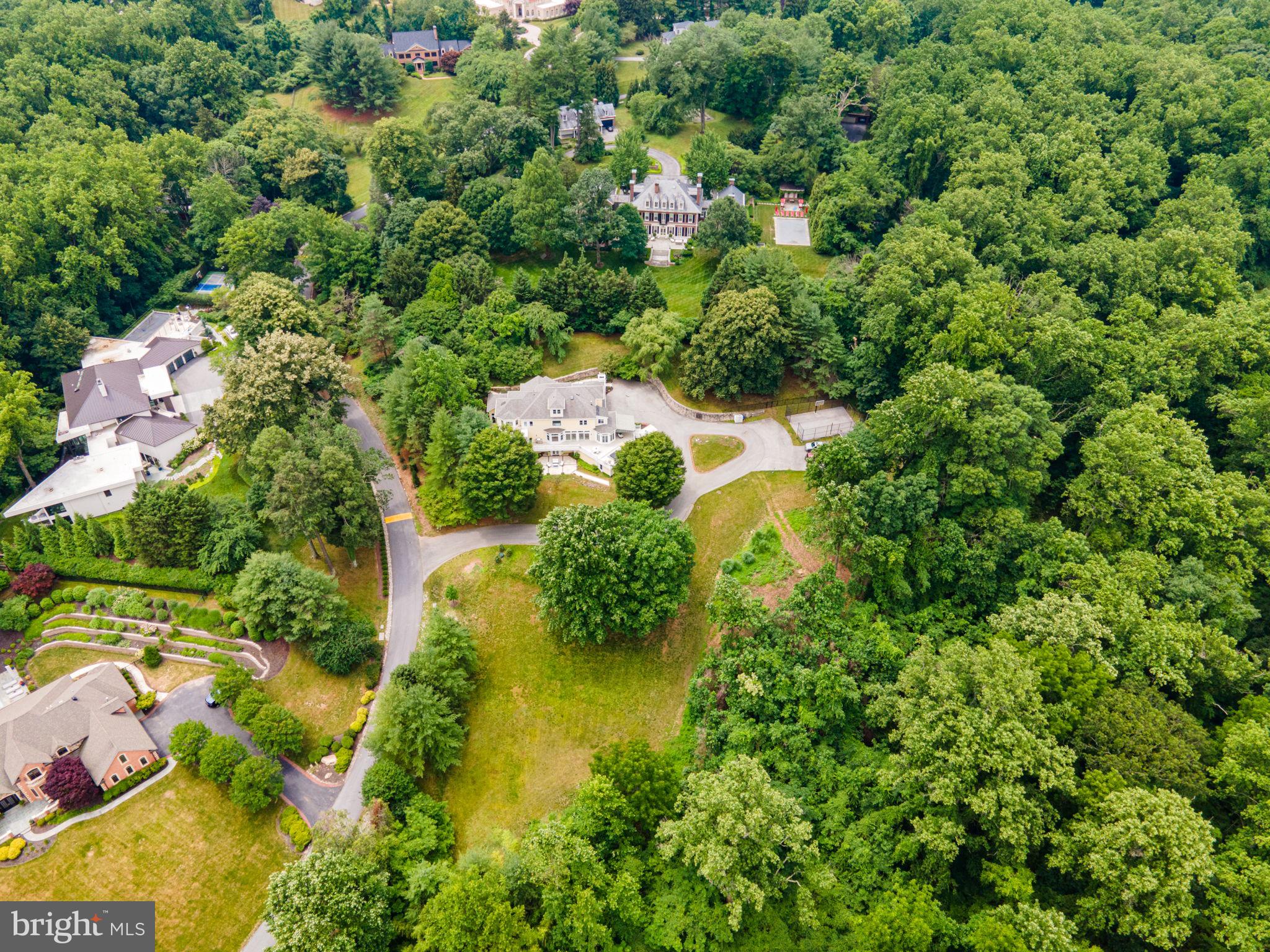 LEISURE HILL - Residential