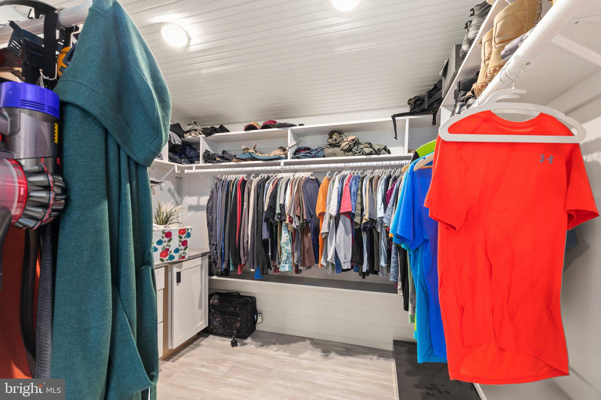 LEISURE HILL - Residential