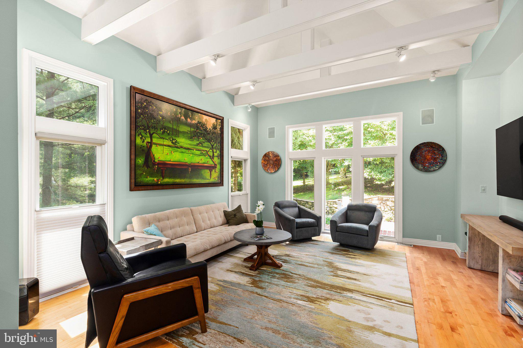 LEISURE HILL - Residential