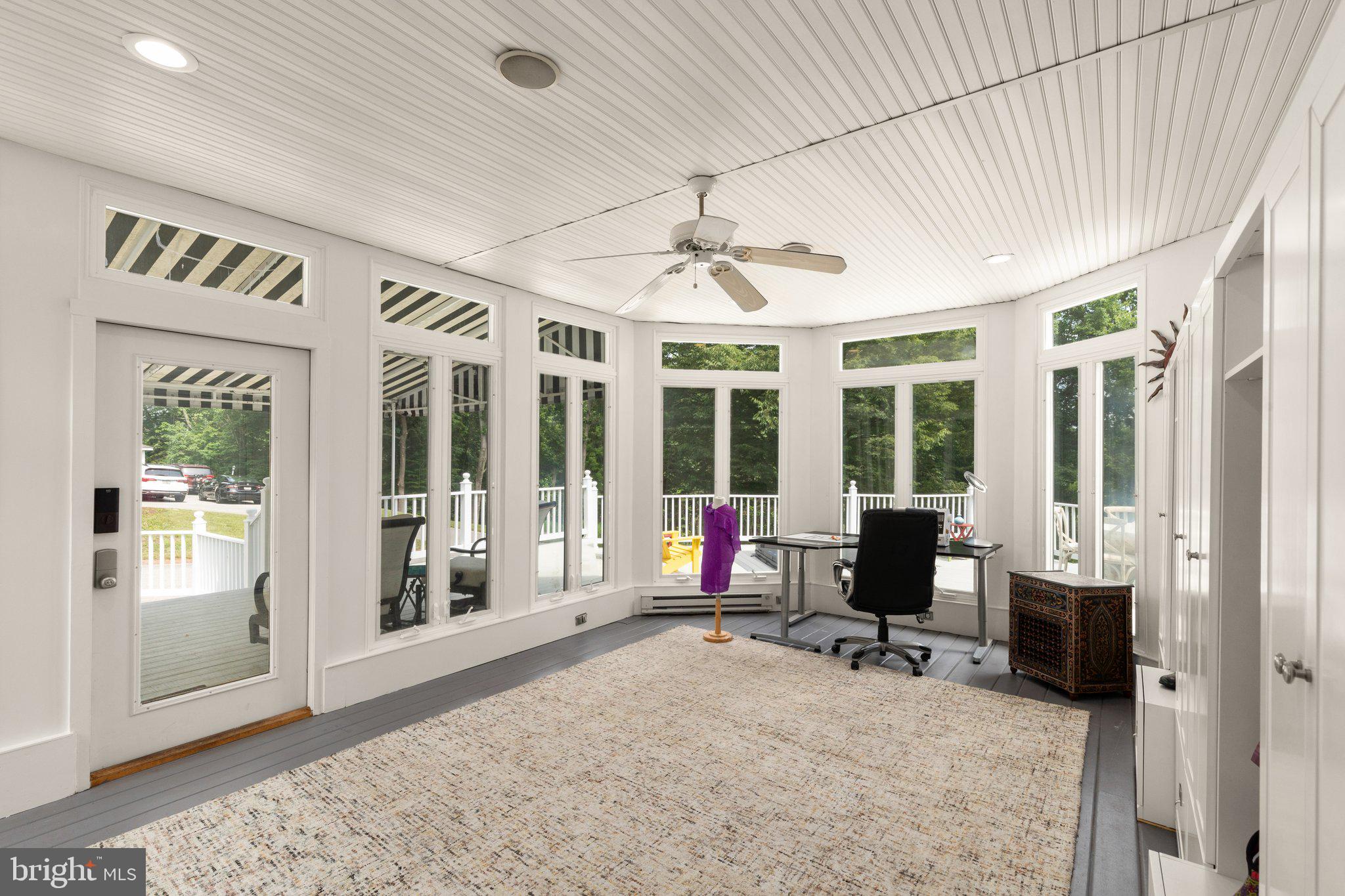 LEISURE HILL - Residential