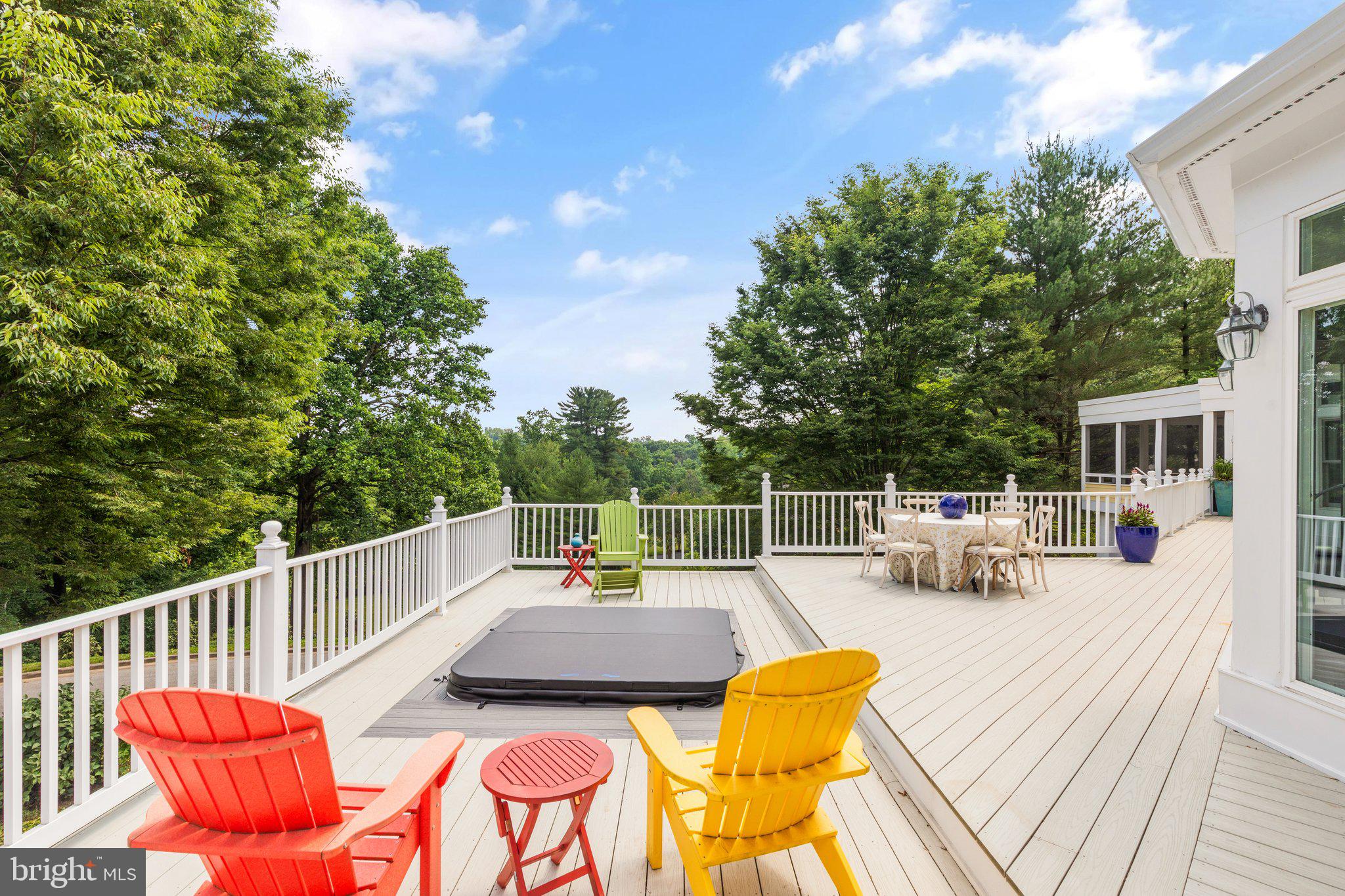 LEISURE HILL - Residential