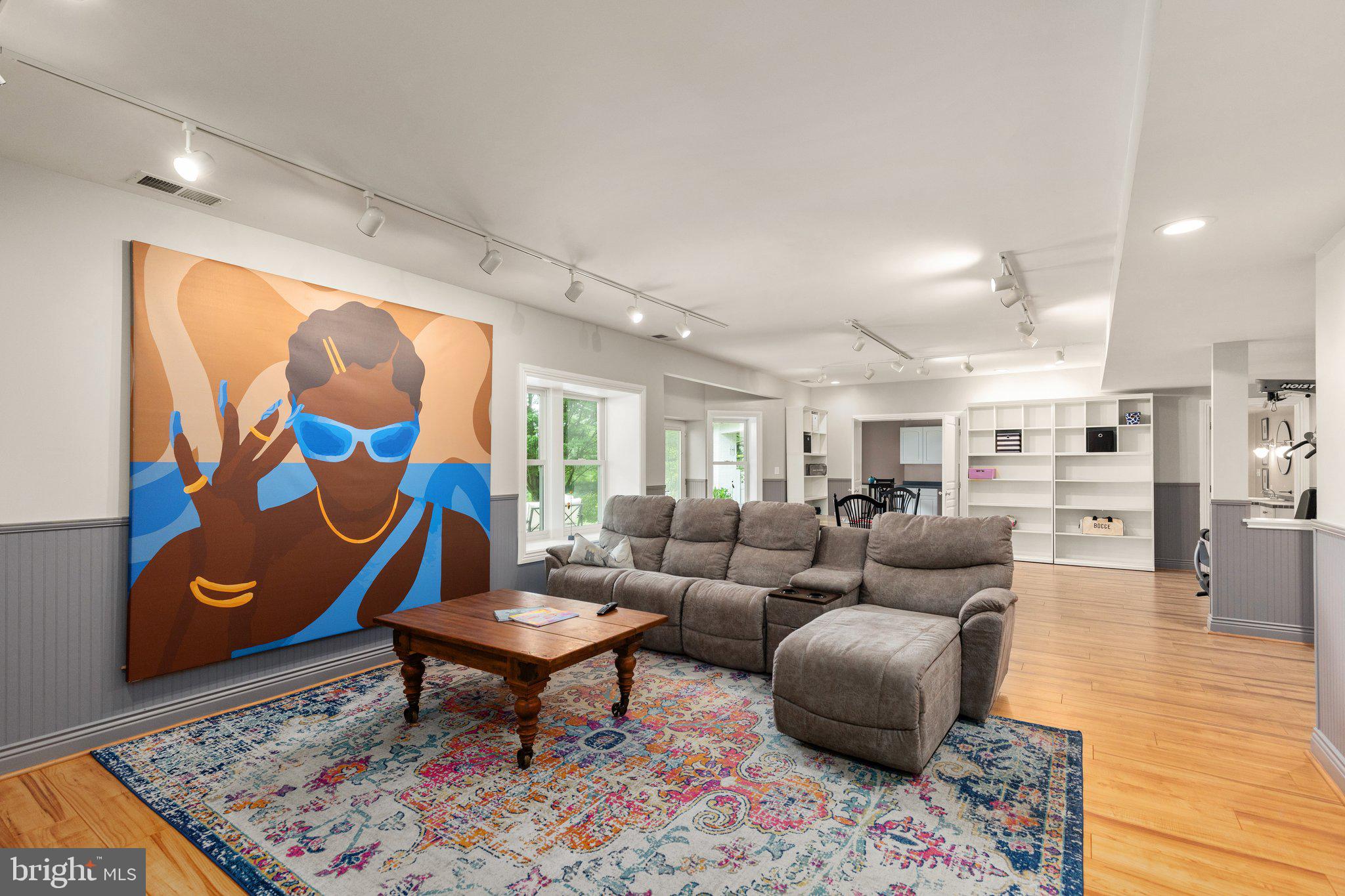 LEISURE HILL - Residential