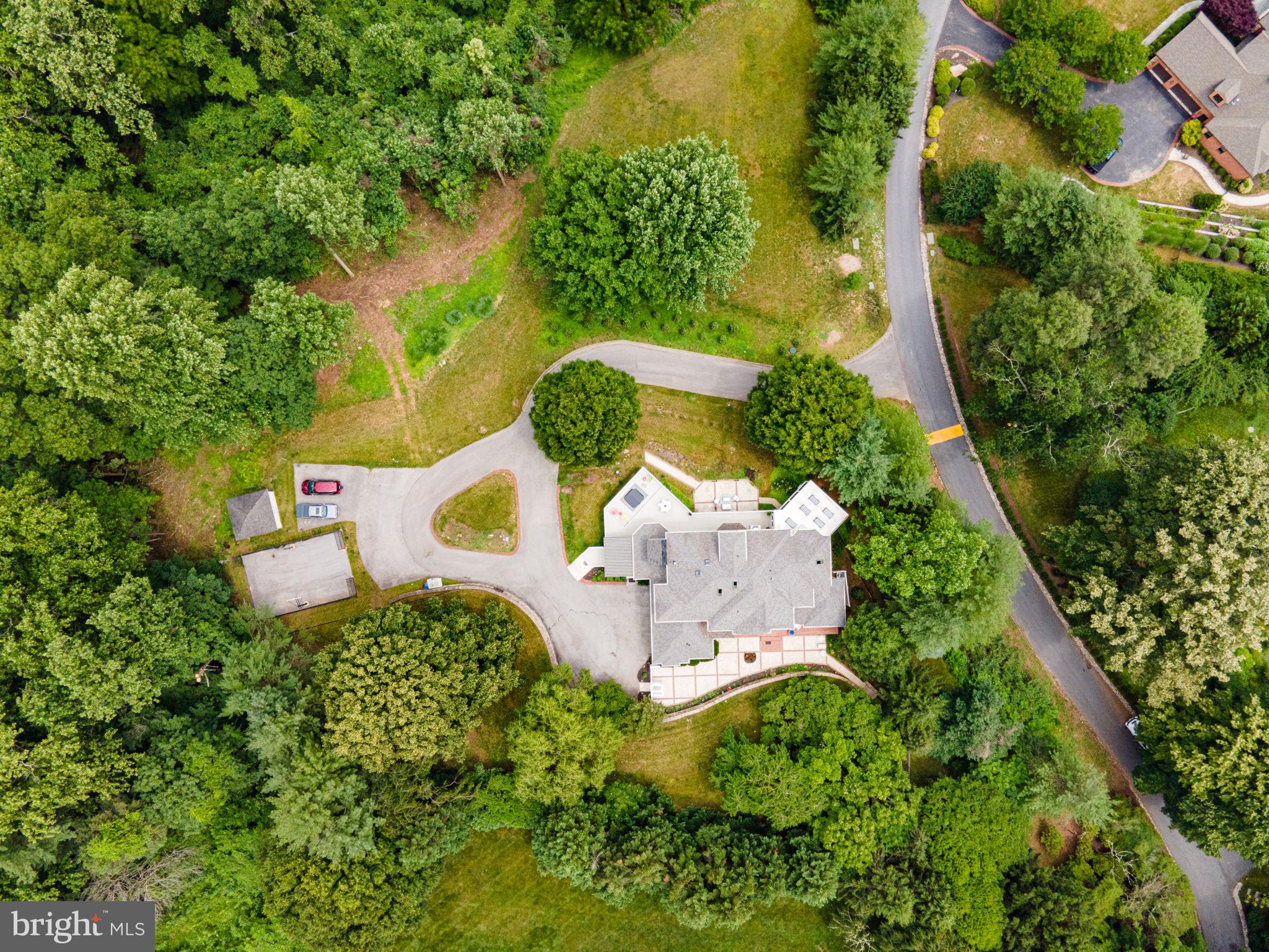 LEISURE HILL - Residential