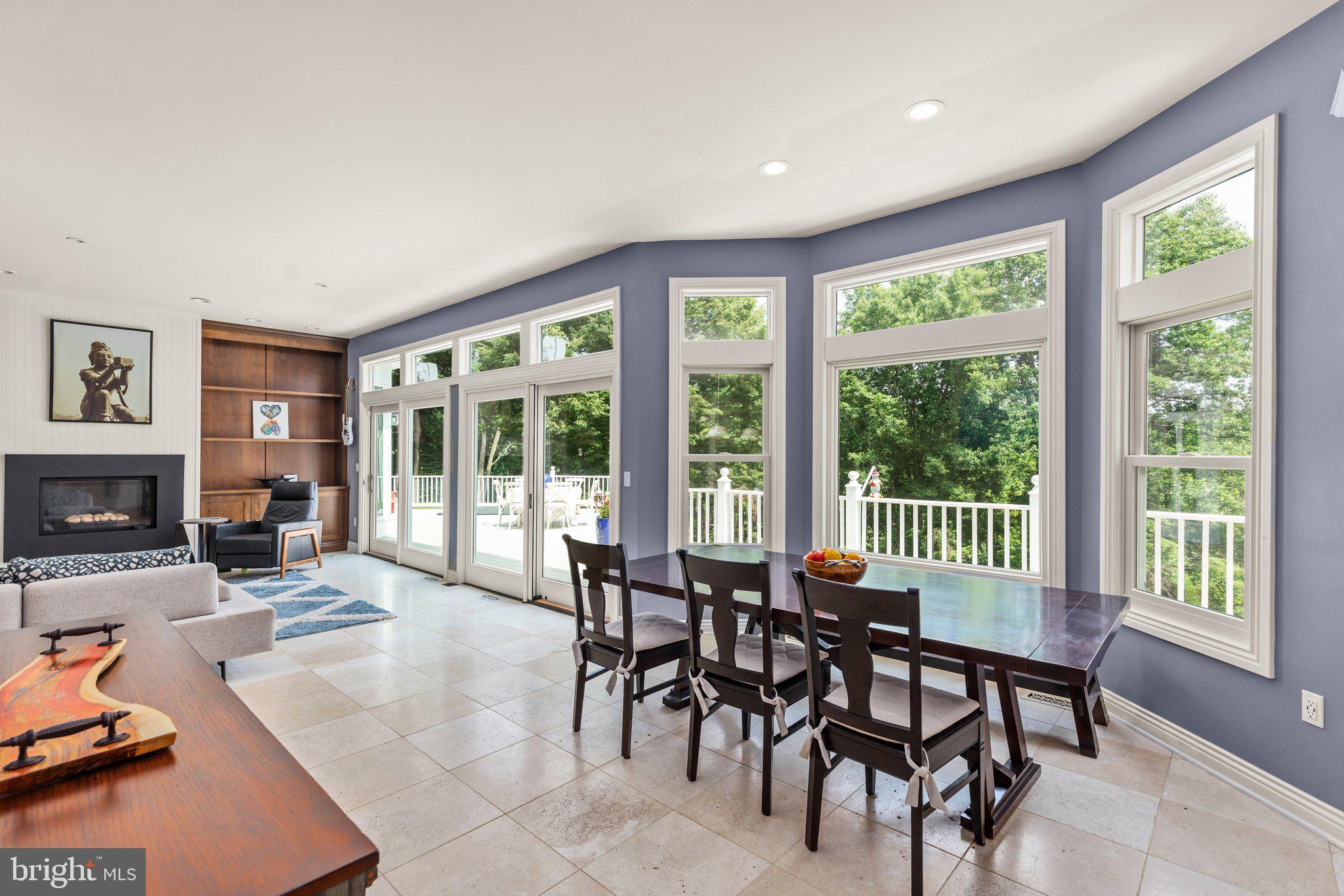 LEISURE HILL - Residential