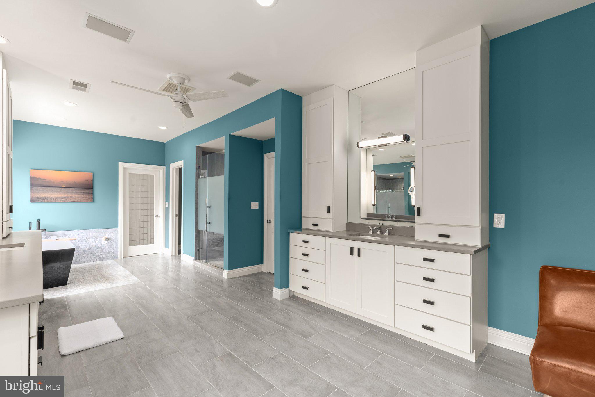 LEISURE HILL - Residential