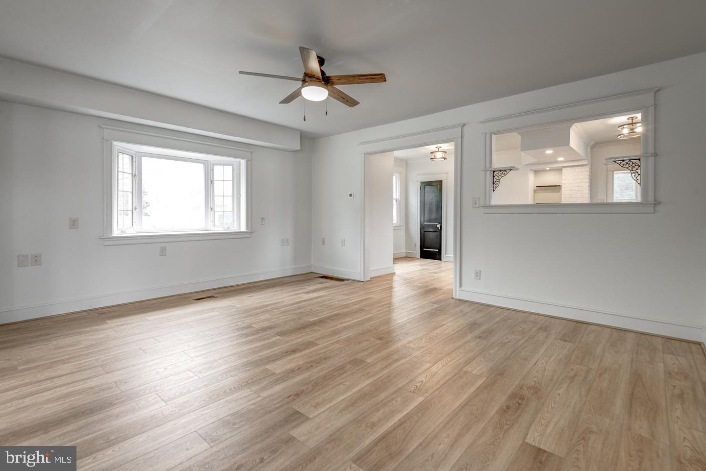 MAPLE SHADE - Residential