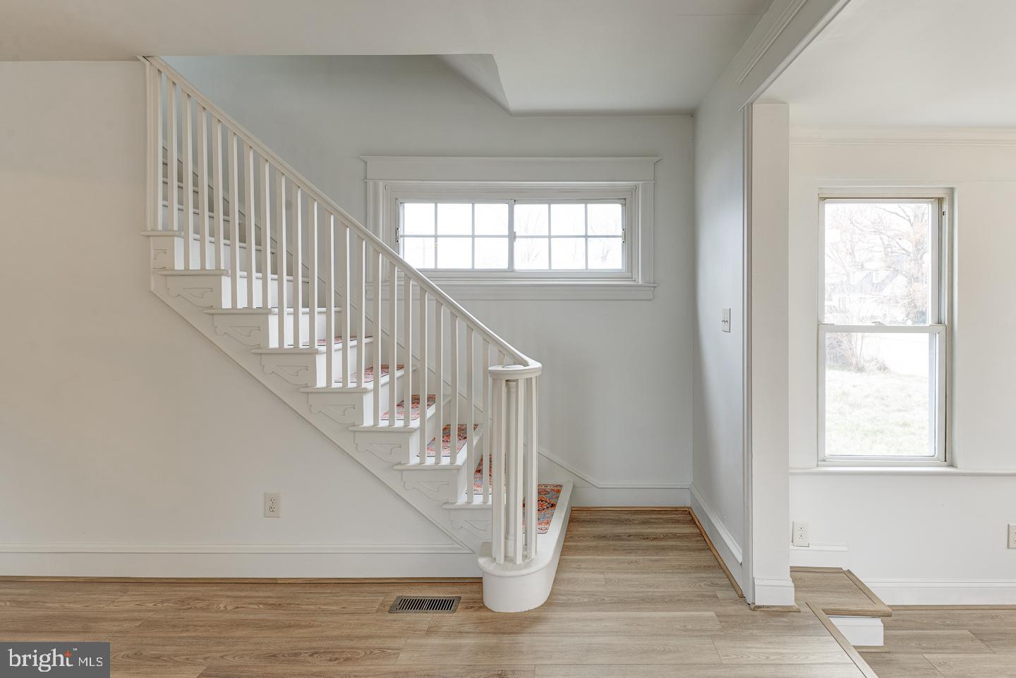 MAPLE SHADE - Residential