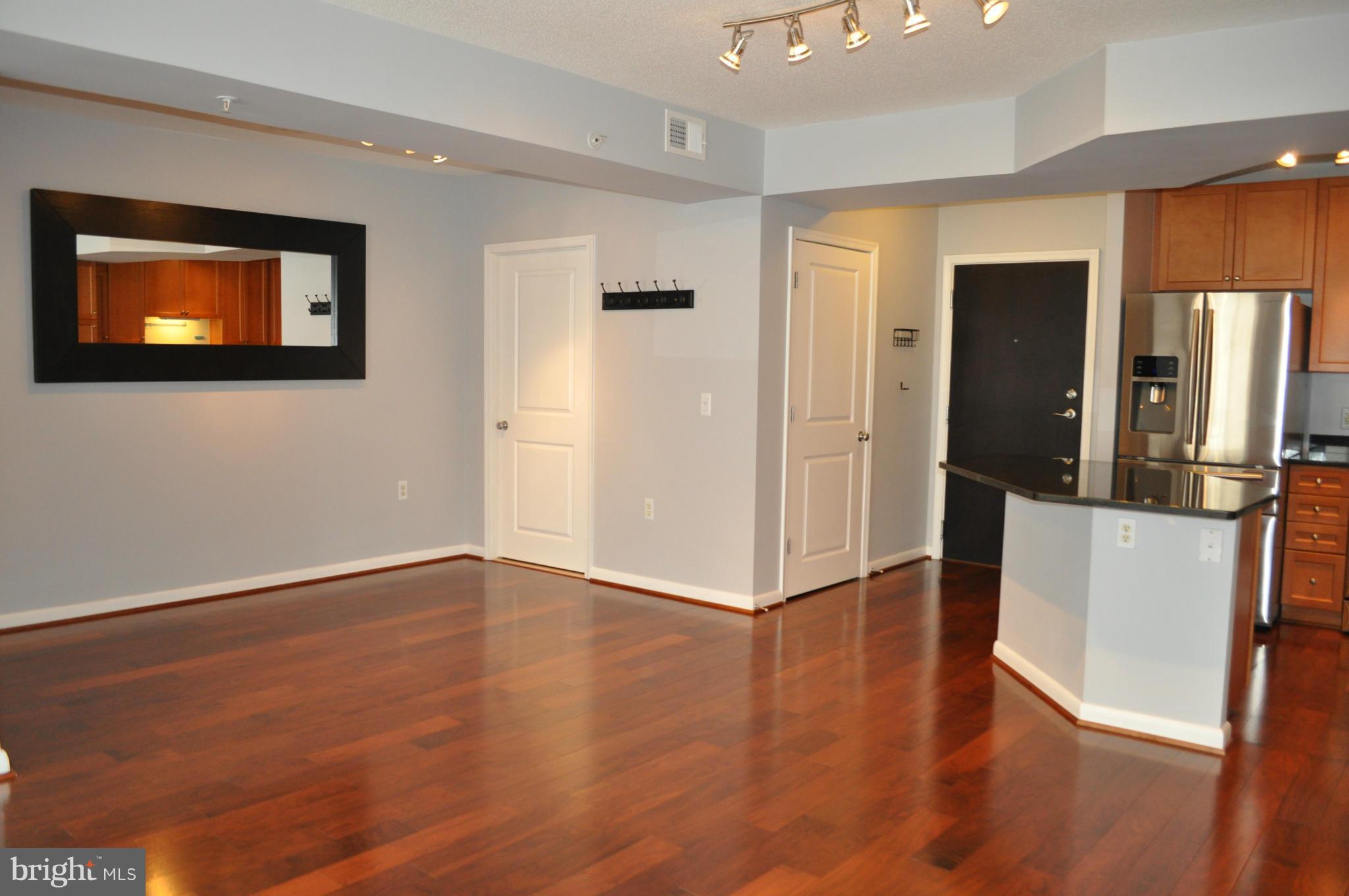 CONTINENTAL - Residential Lease