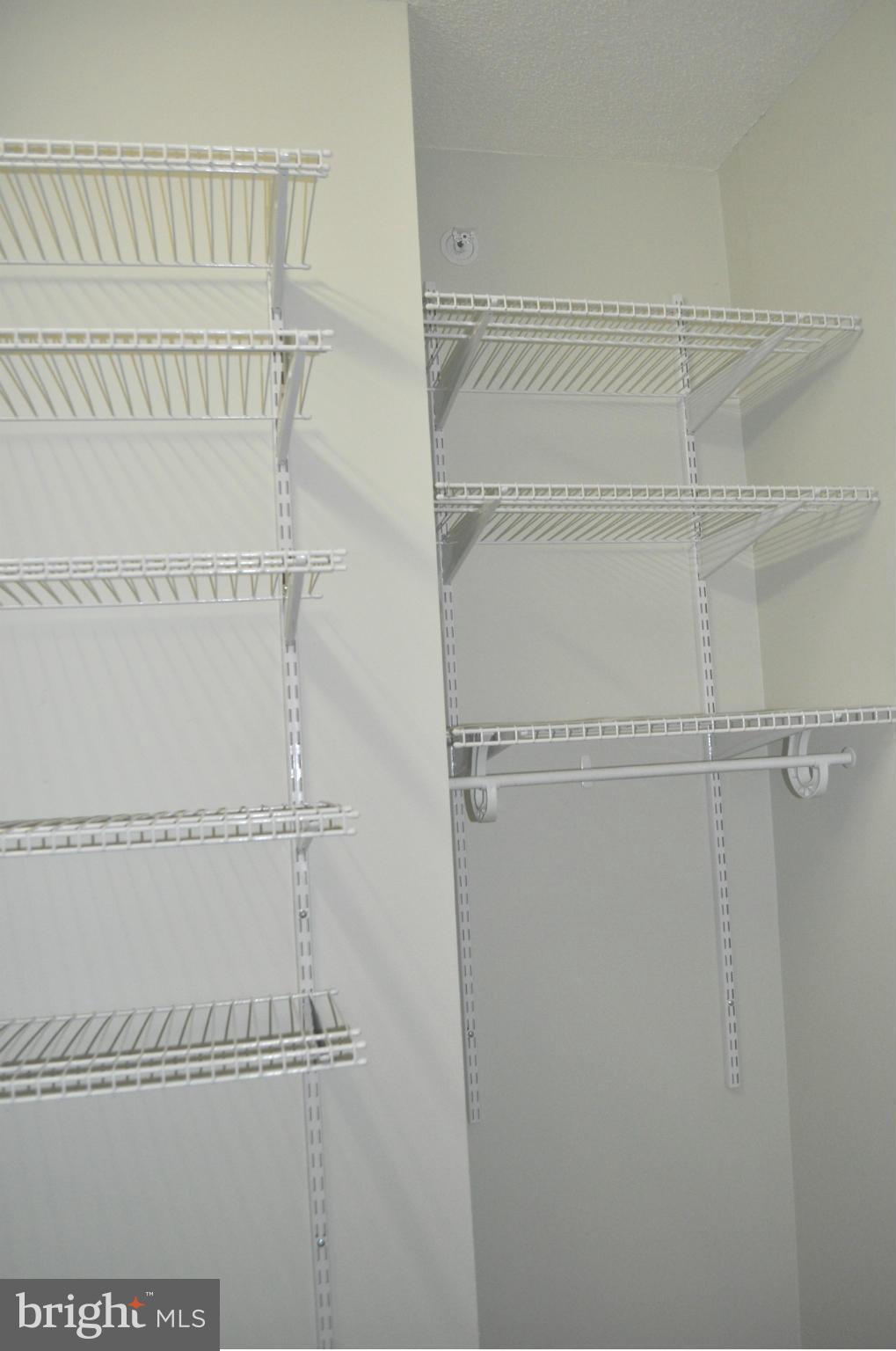 CONTINENTAL - Residential Lease