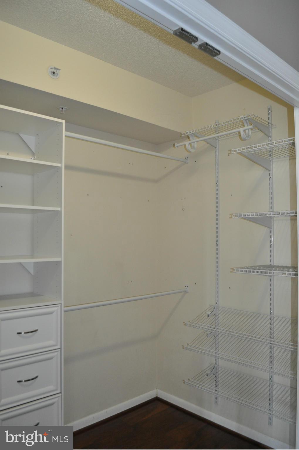 CONTINENTAL - Residential Lease