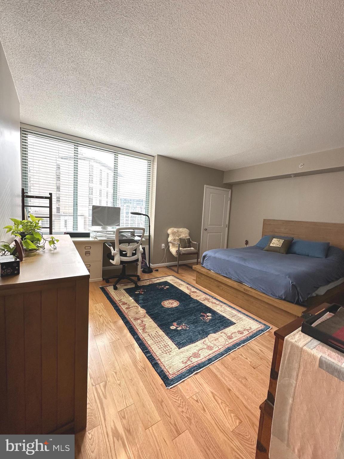 CONTINENTAL - Residential Lease