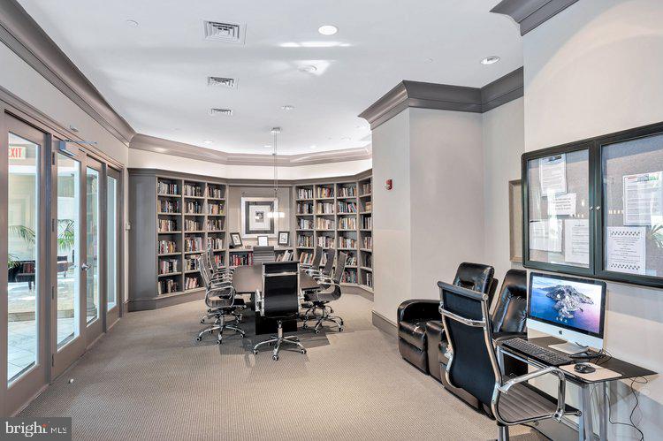 CONTINENTAL - Residential Lease