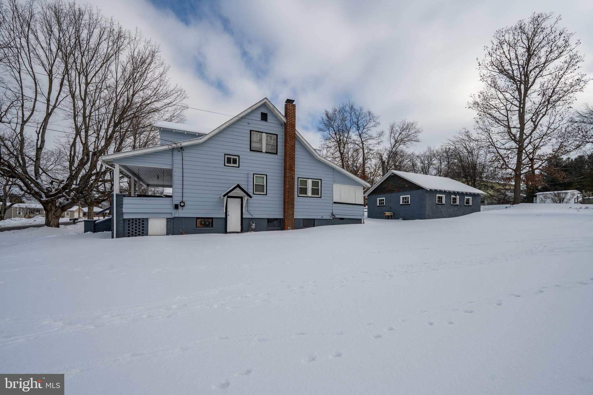 LOCH LYNN - Residential