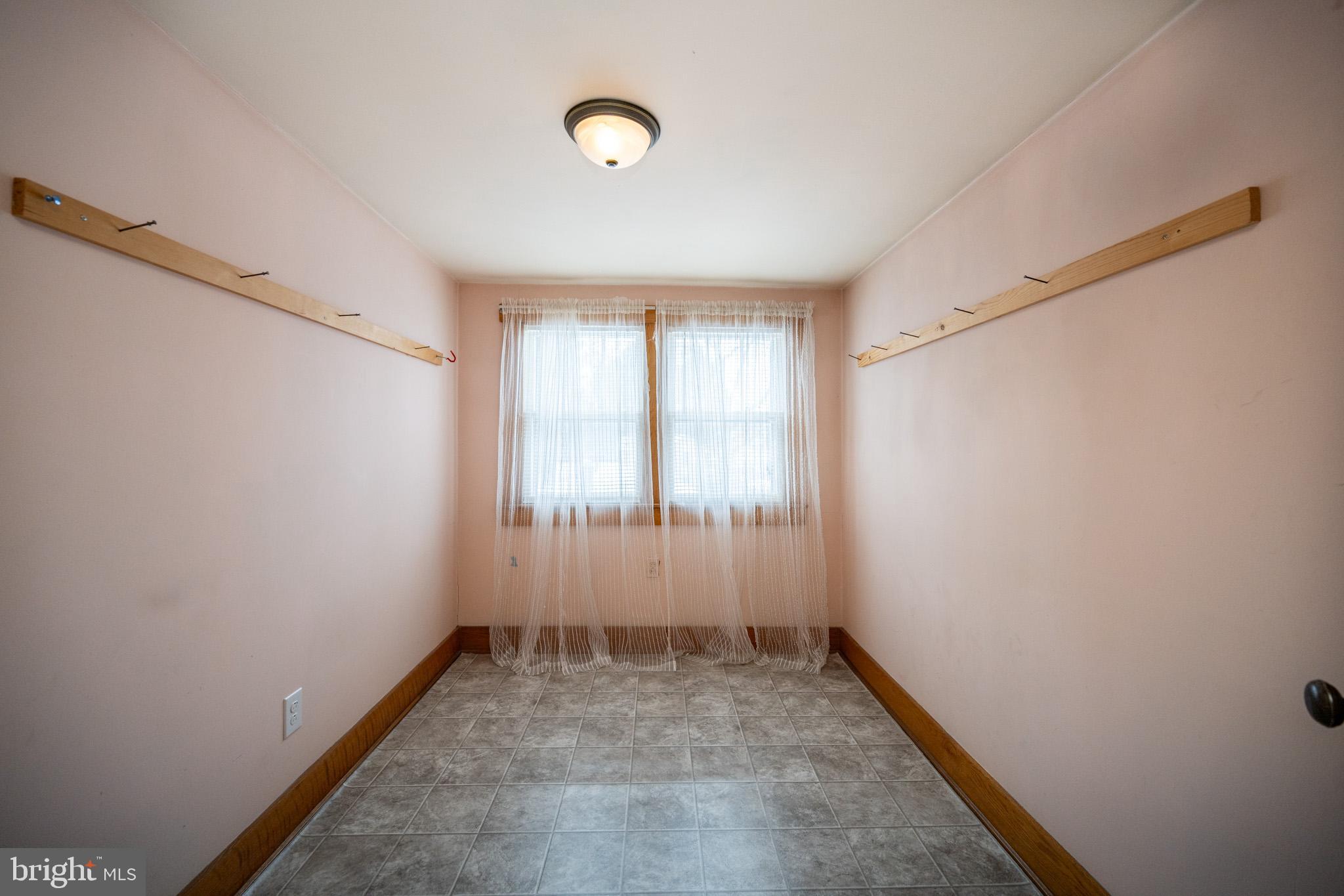 LOCH LYNN - Residential