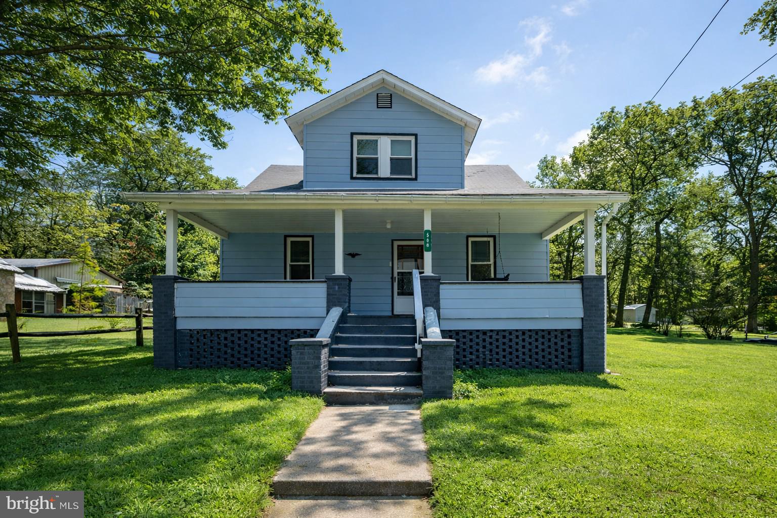 LOCH LYNN - Residential