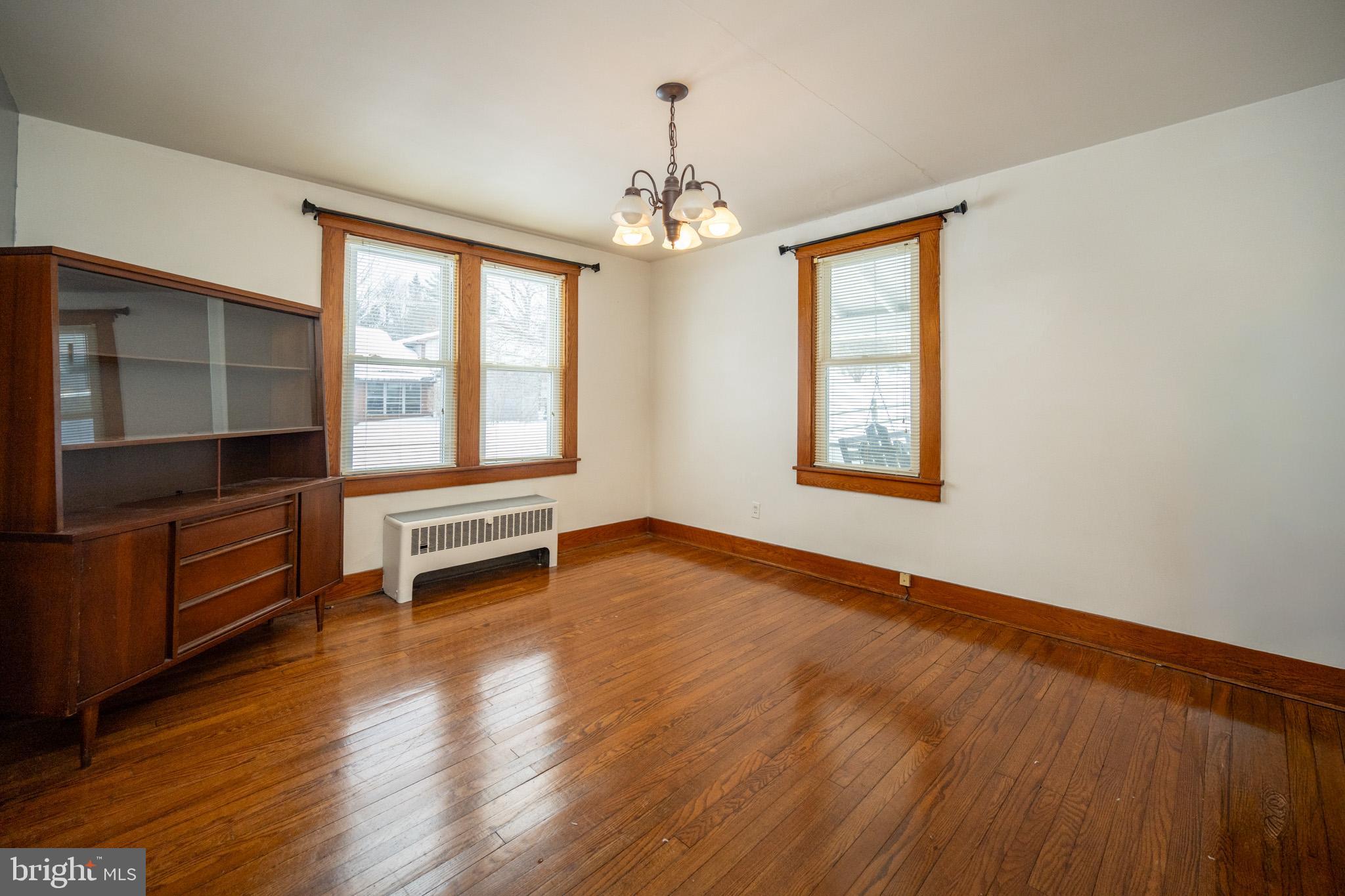 LOCH LYNN - Residential