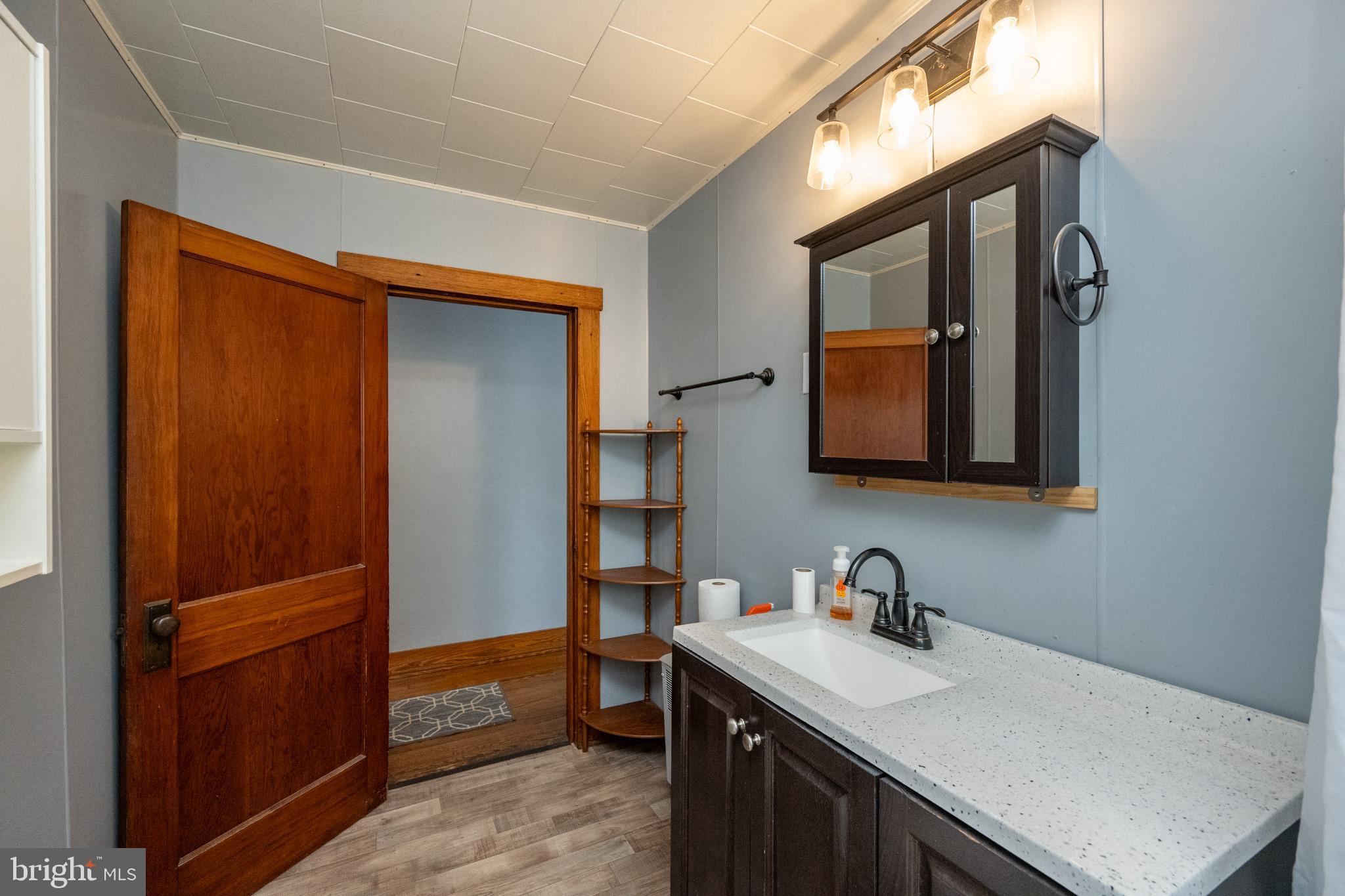 LOCH LYNN - Residential