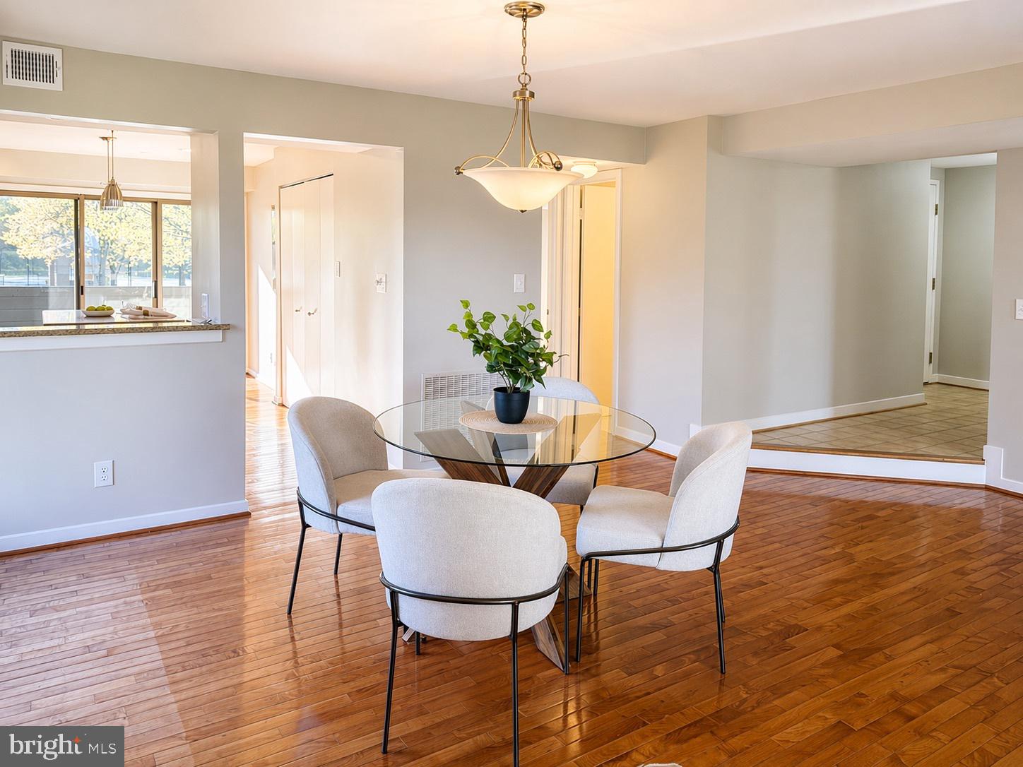 CHESAPEAKE HARBOUR - Residential