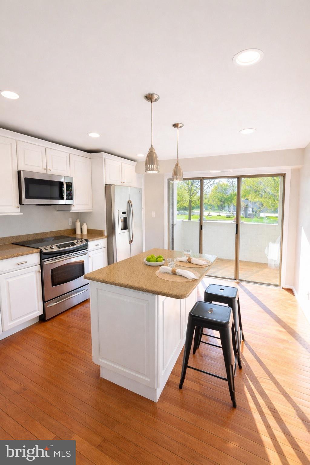 CHESAPEAKE HARBOUR - Residential