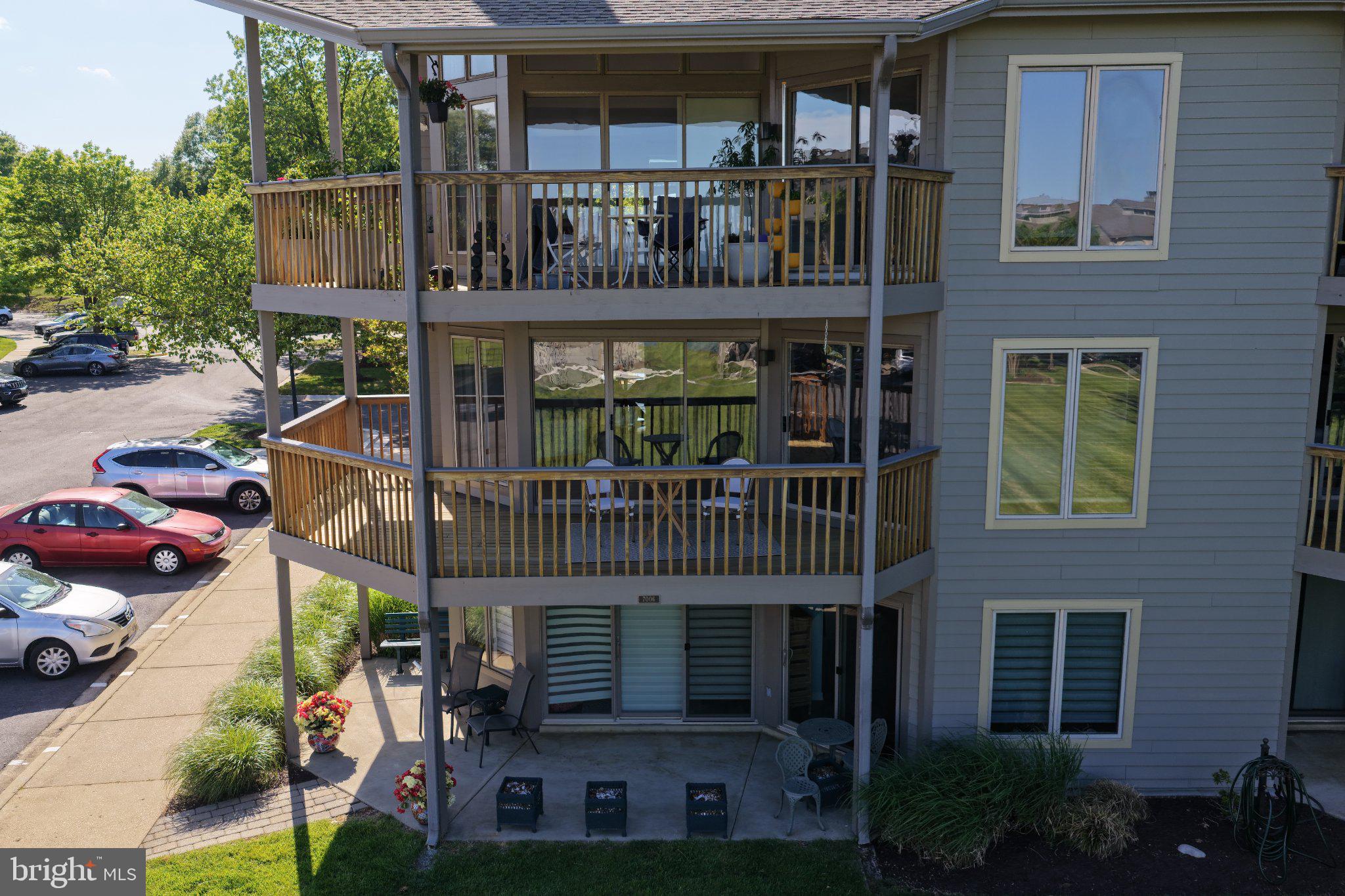 CHESAPEAKE HARBOUR - Residential