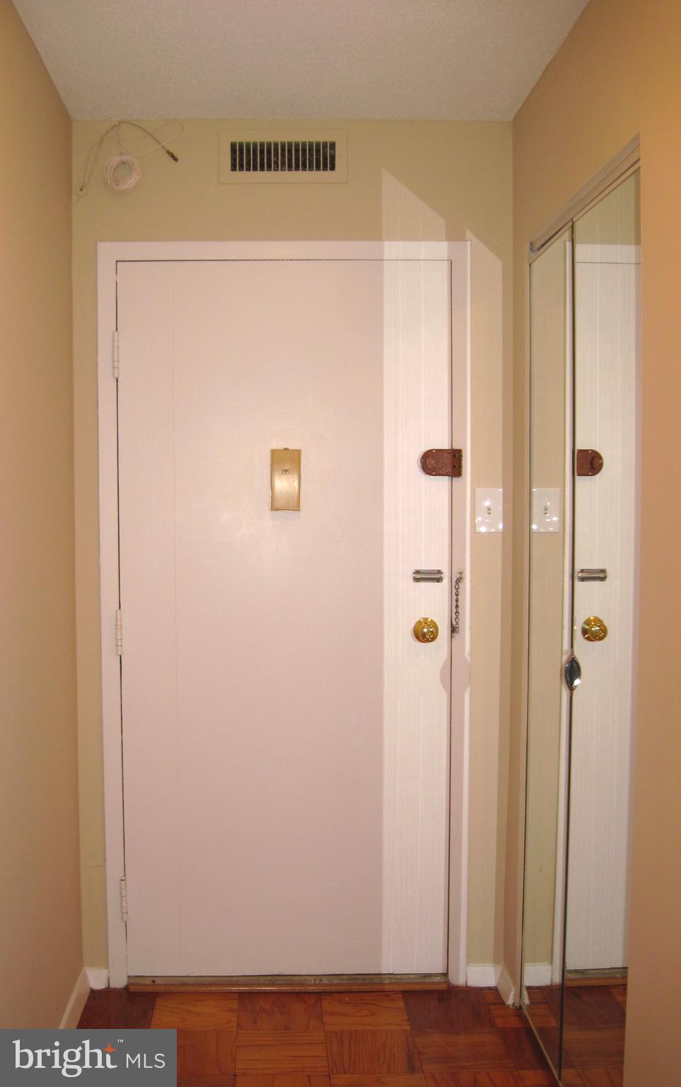 CIRCLE CONDOMINIUMS - Residential Lease