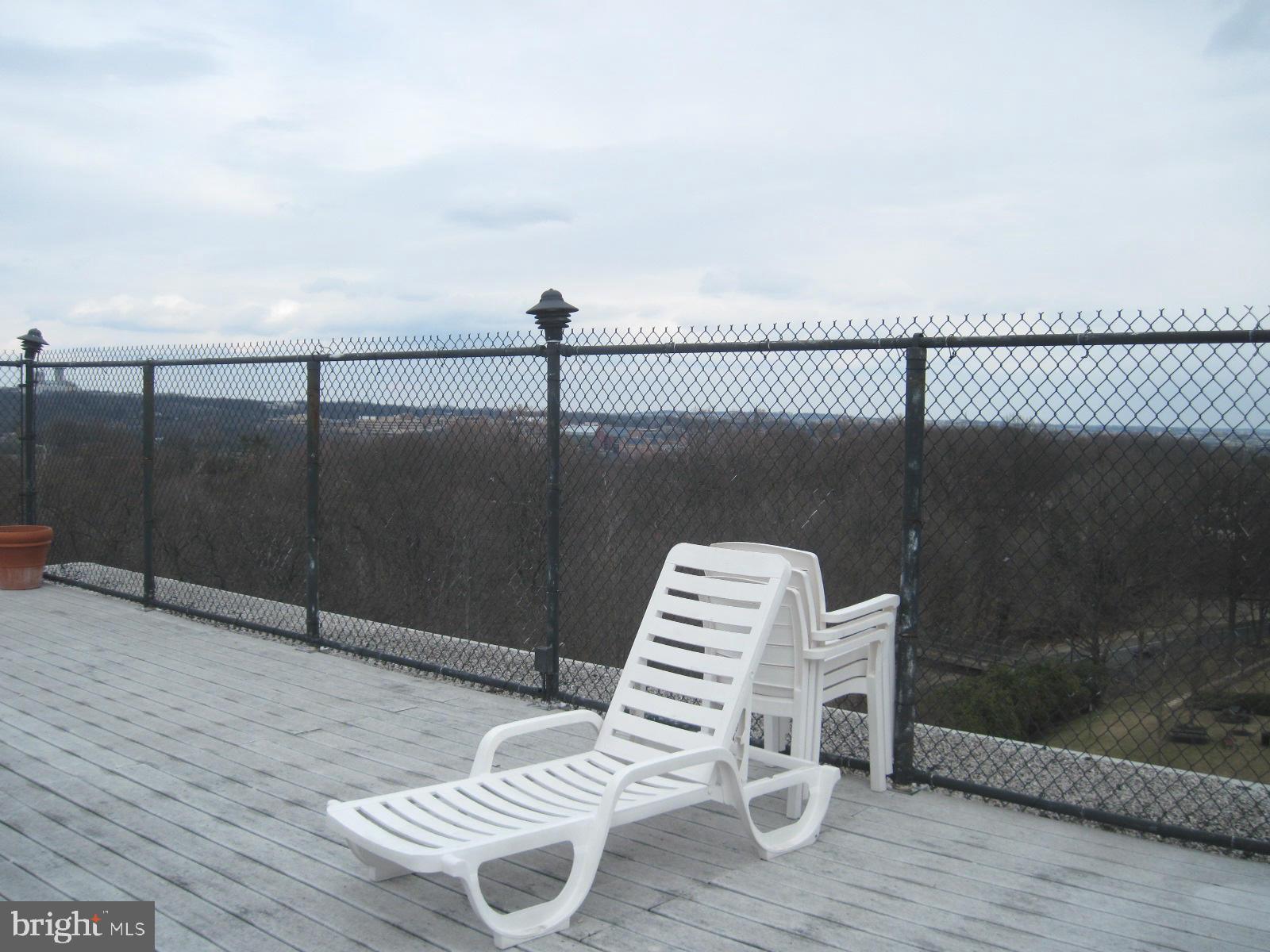 CIRCLE CONDOMINIUMS - Residential Lease