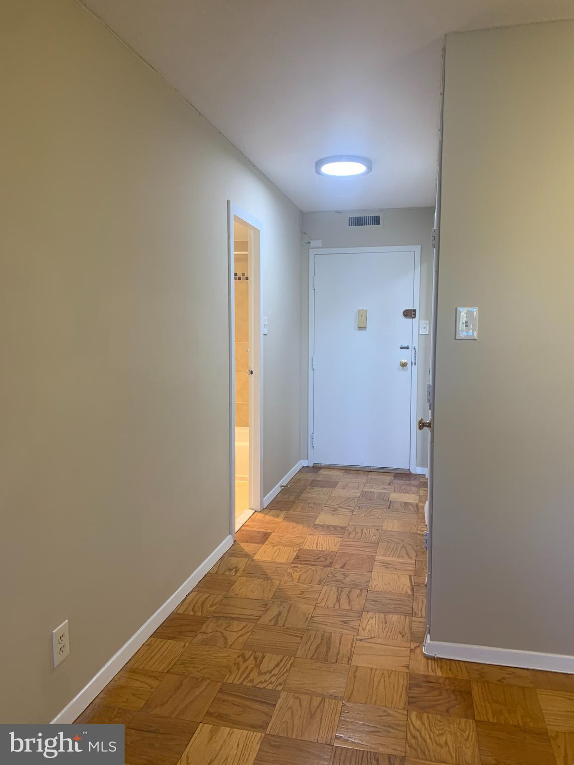 CIRCLE CONDOMINIUMS - Residential Lease